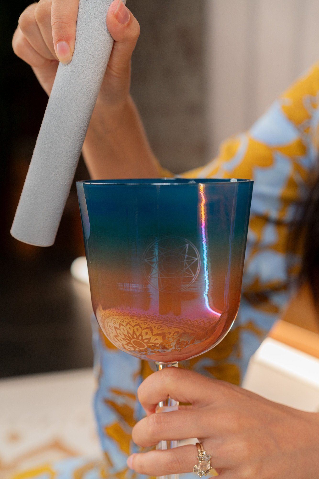 4,5" Essence Solfeggio Crystal Singing Bowl Mi 528 Hz, Sunrise Blue