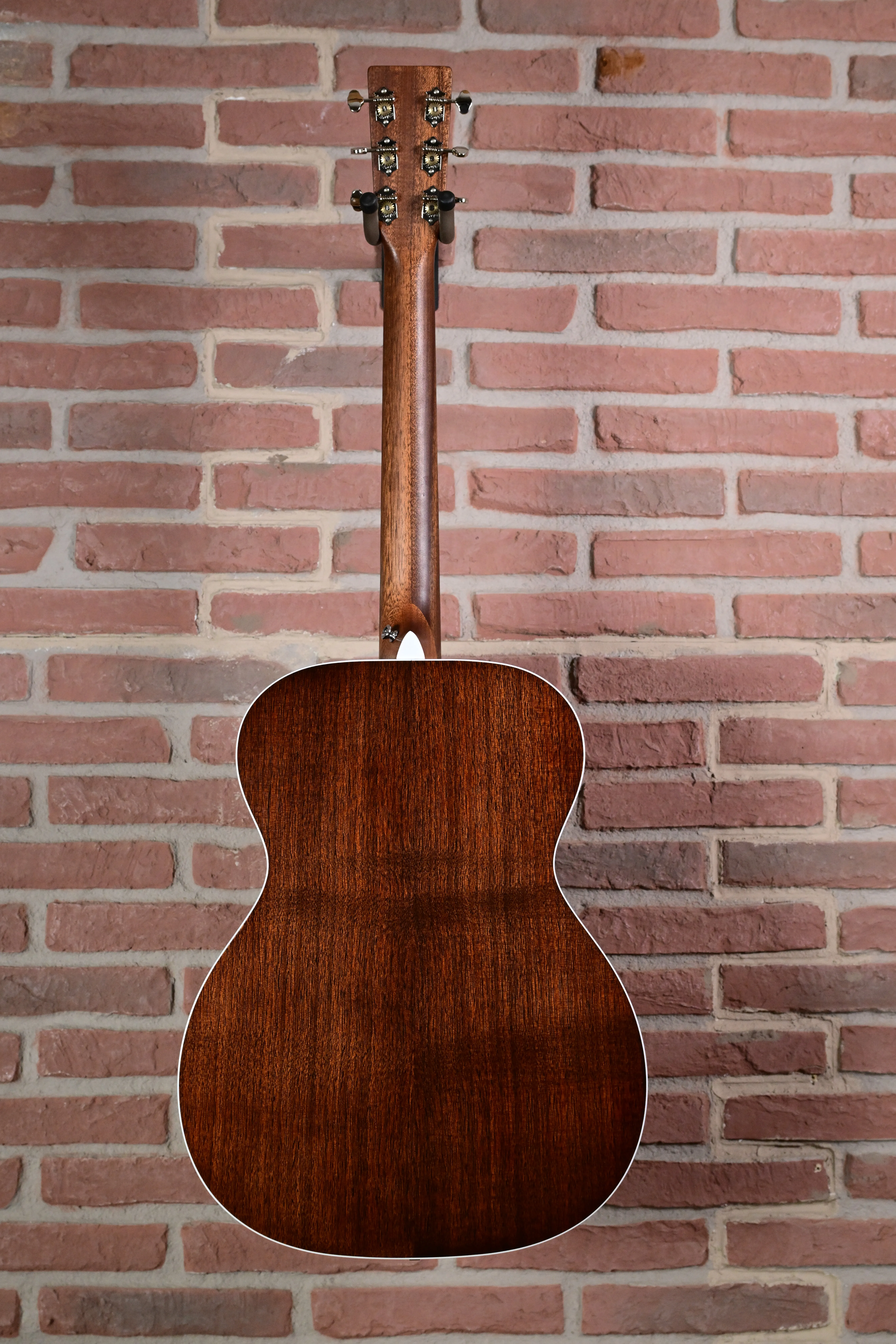 000-13E Retro Walnut  Westerngitarre