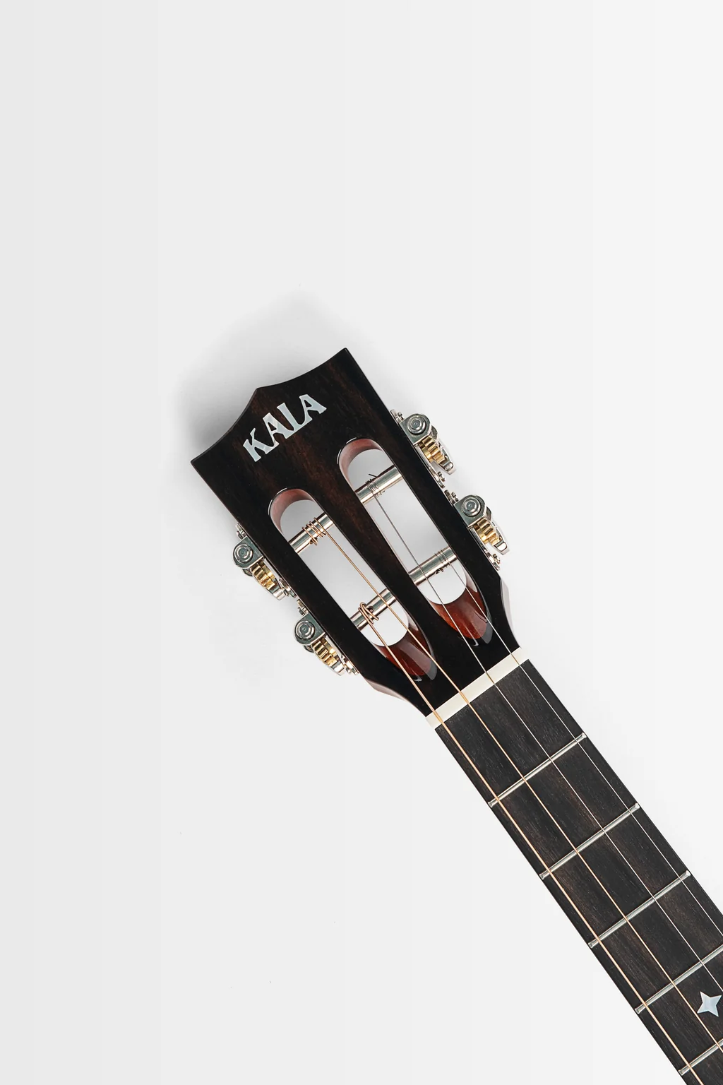 Waypoint Cedar Acacia Grand Baritone mit EQ und Hardcase
