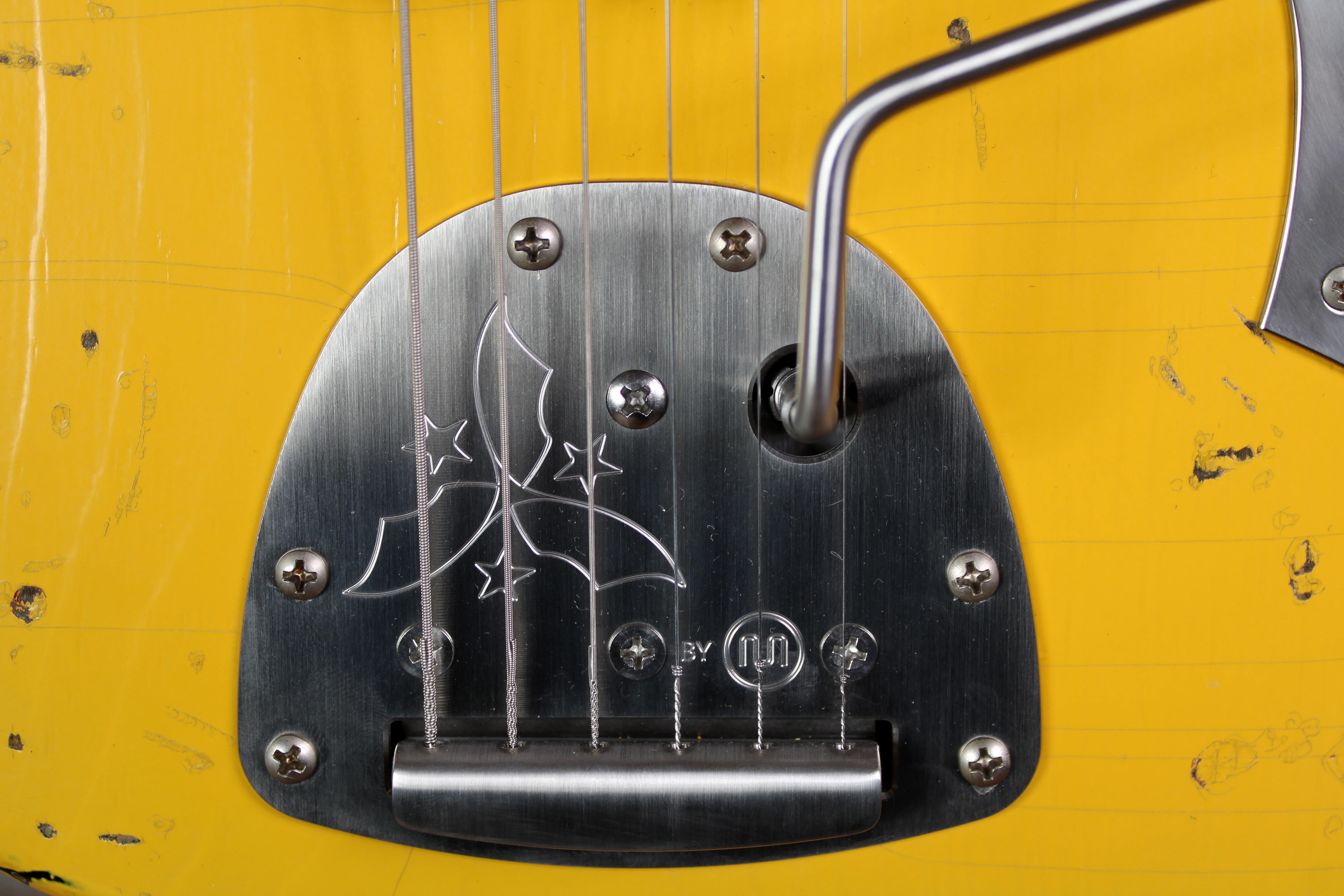 Serus J Vandalism Yellow over 64 3-Tone Burst