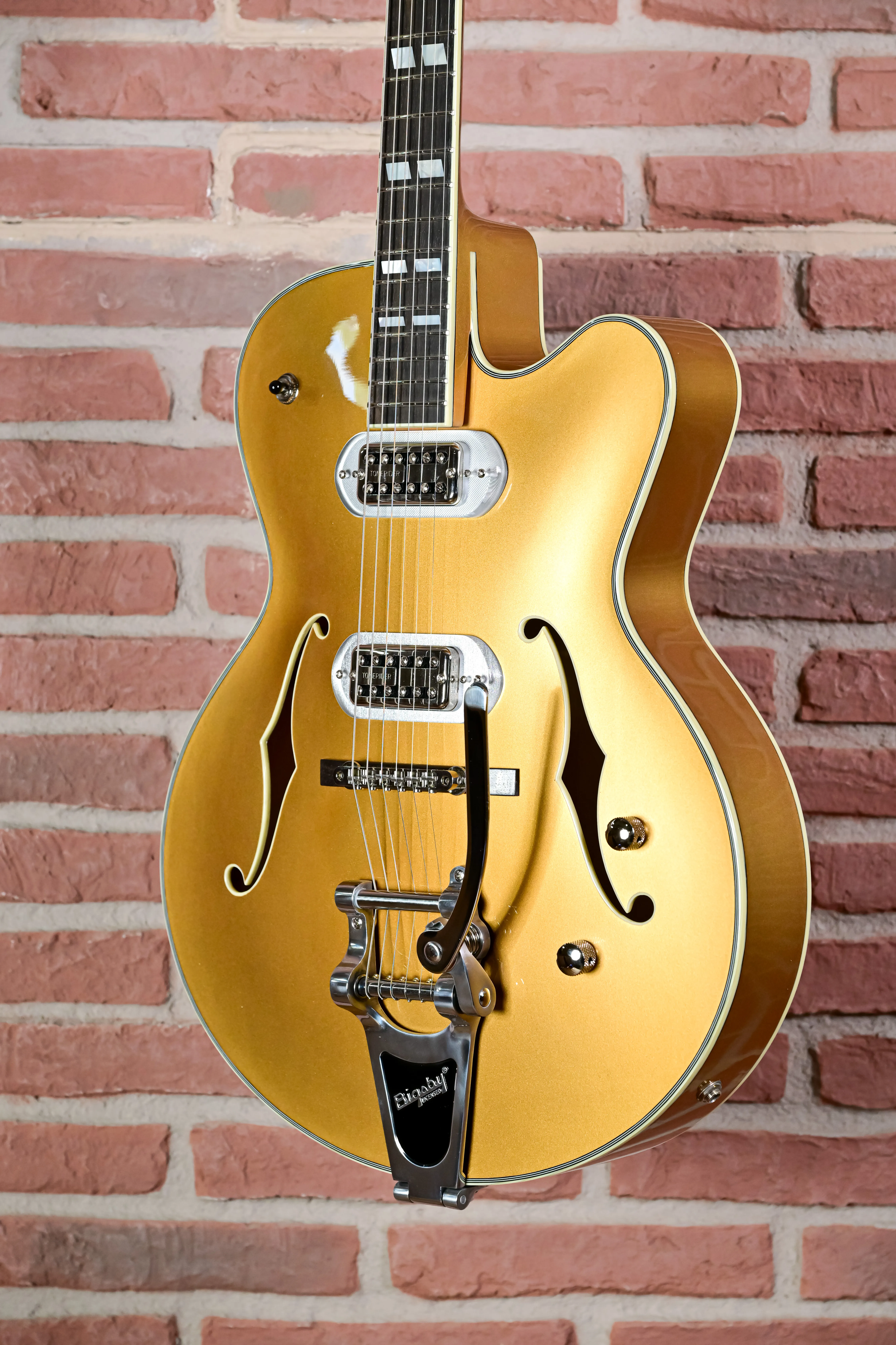 T58-GD Archtop Gitarre Truetone Gloss  Gold
