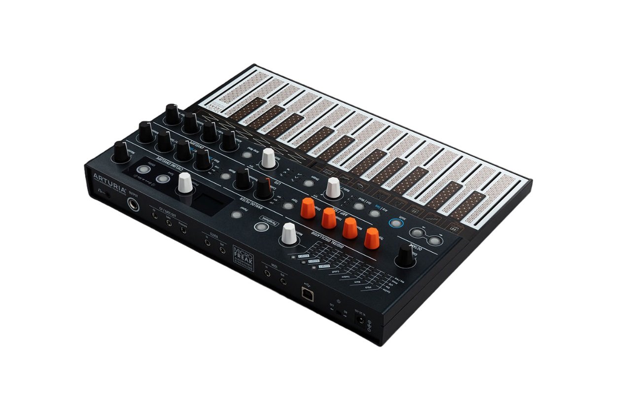 MicroFreak Hybrid Synthesizer