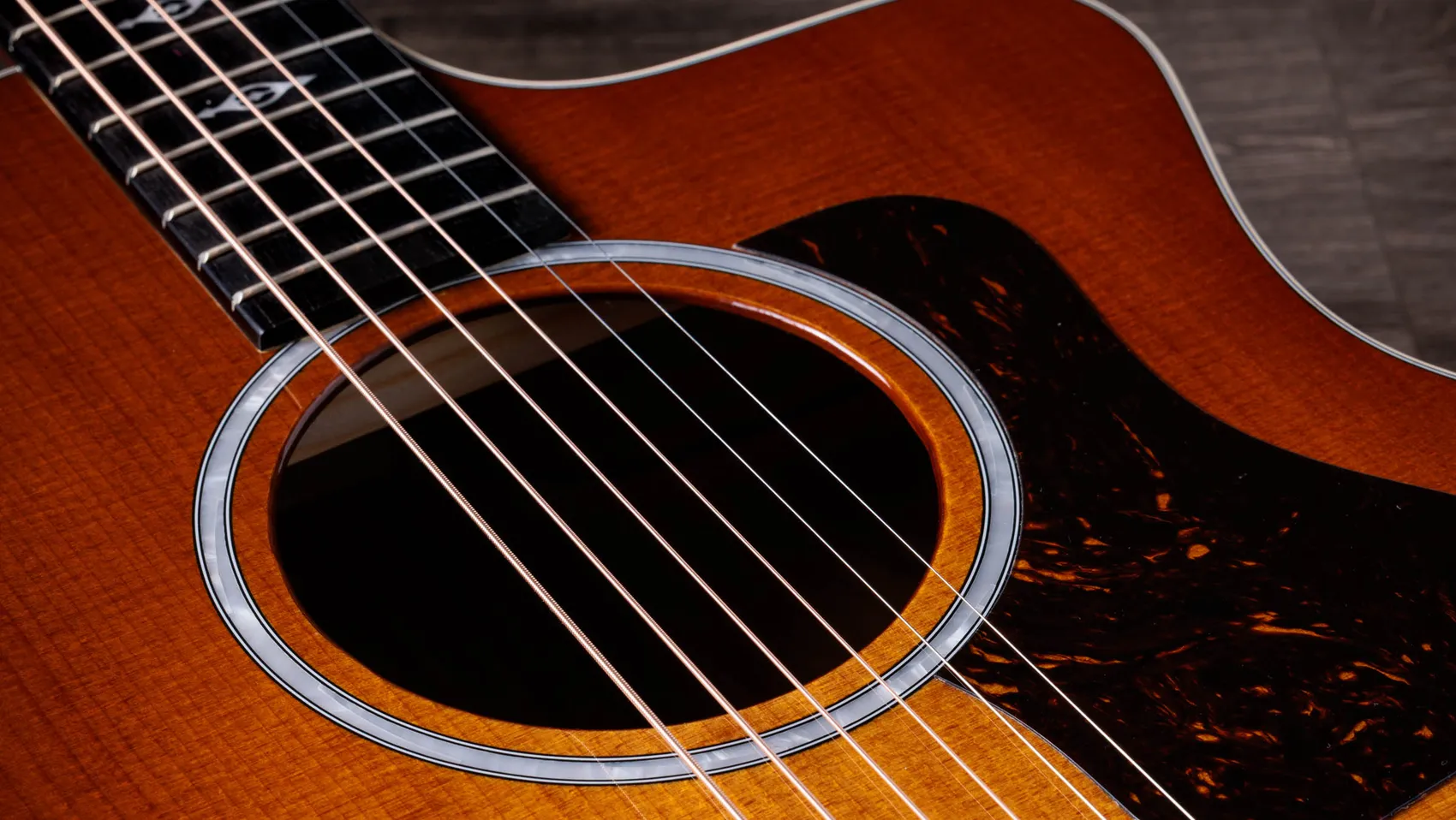 214ce-K DLX Special Edition Honeyburst