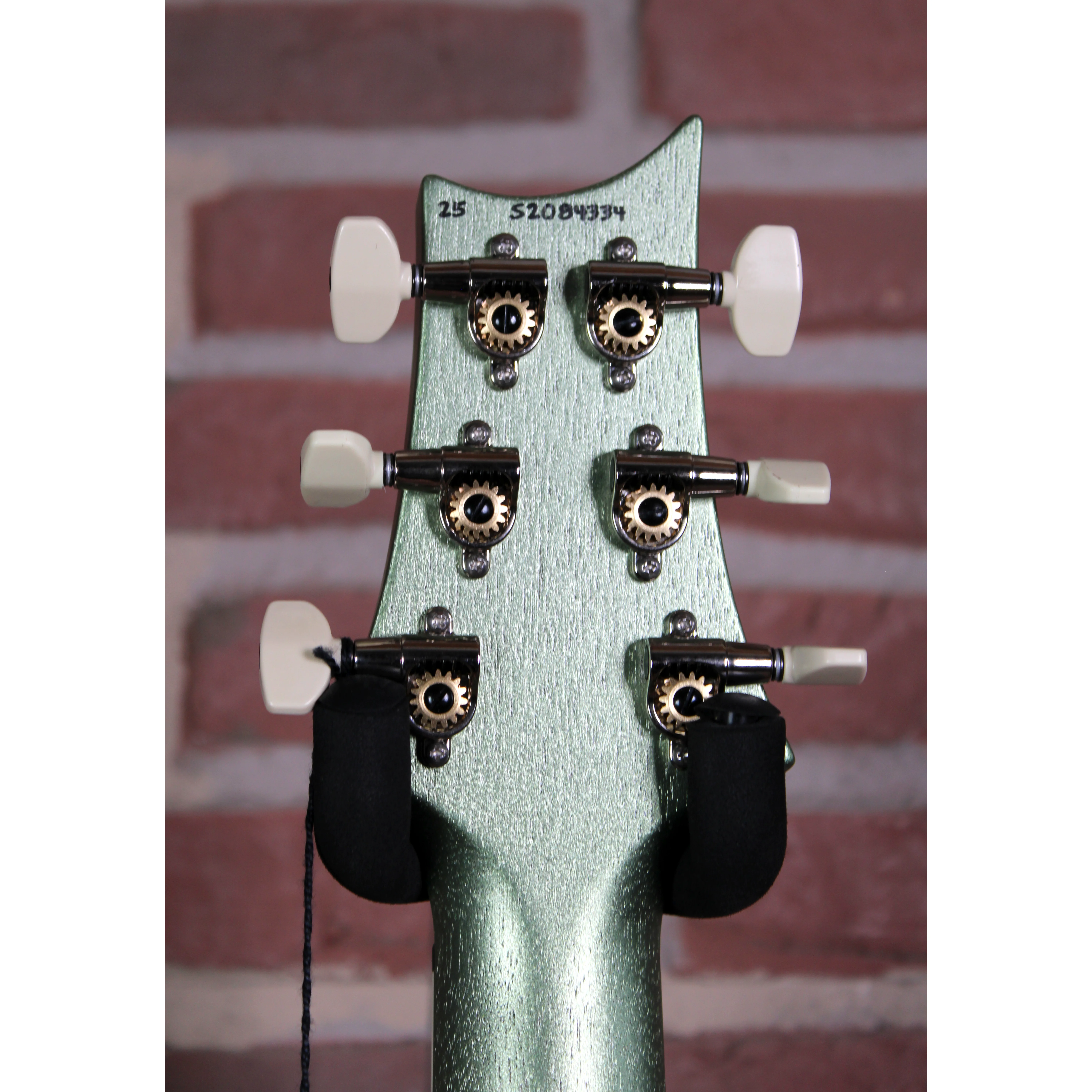 S2 Mira 594 Satin Mavis Mint Metallic