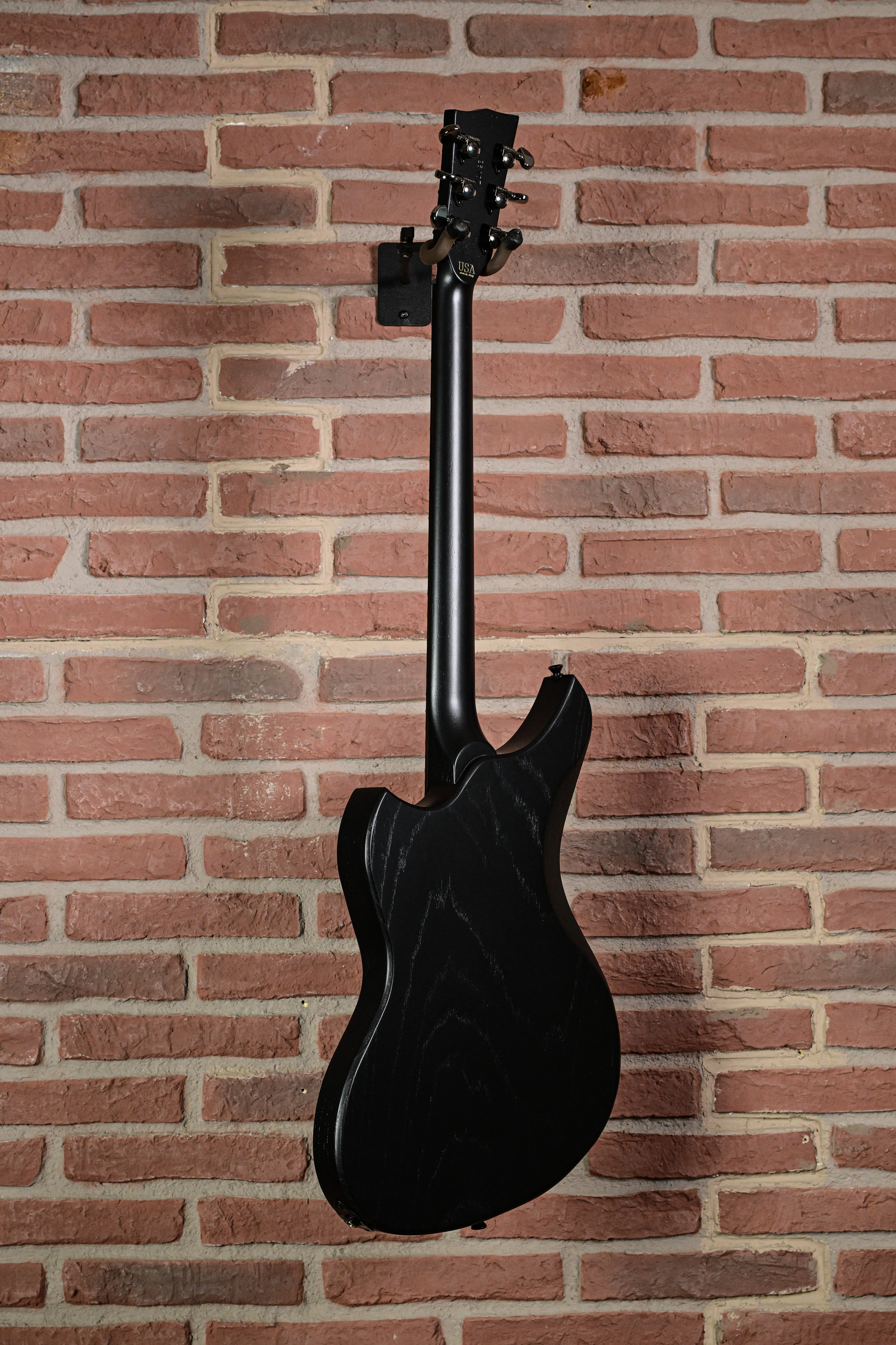 Yeti USA Cryptid Blackened Pearl