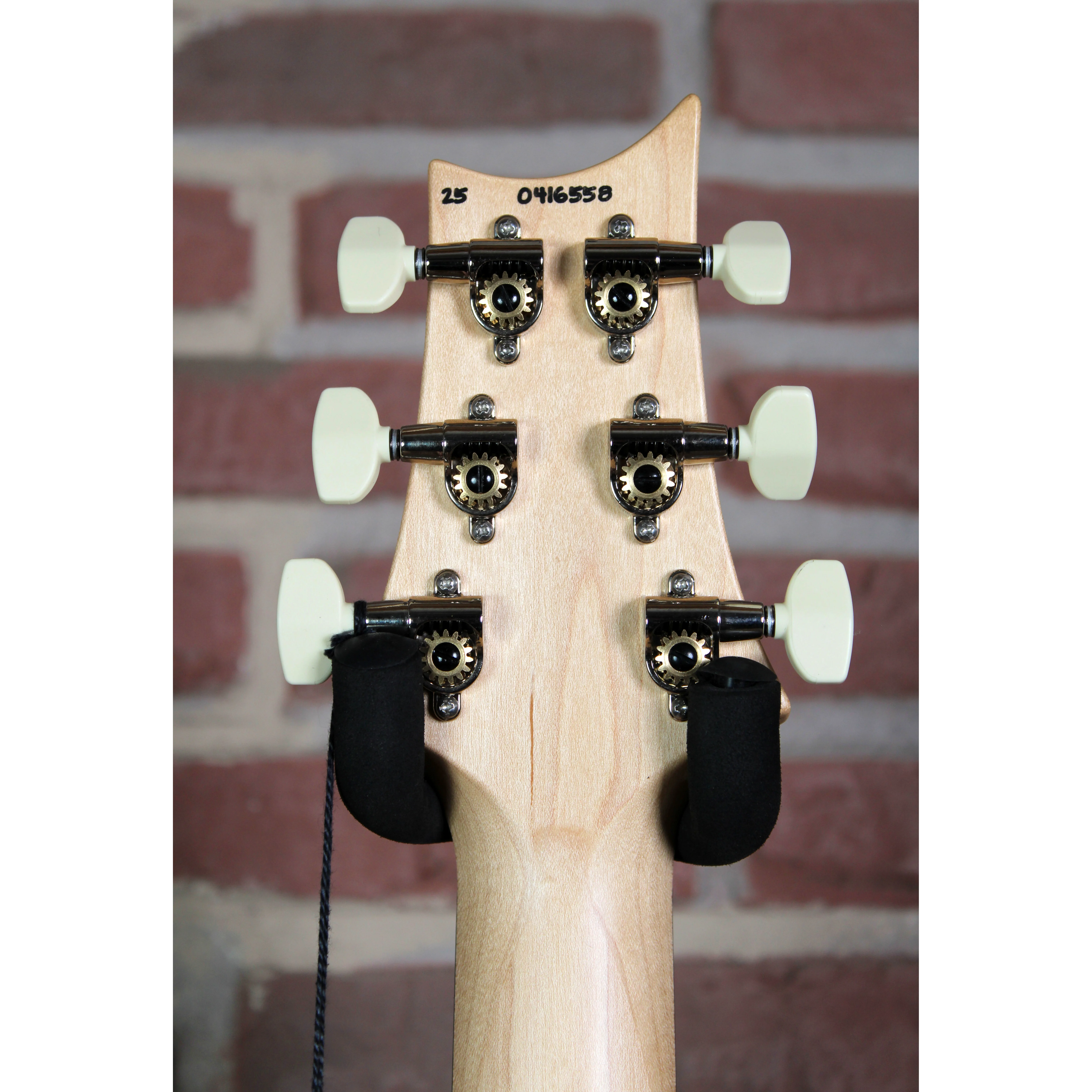 CE 24 LTD Black Amber