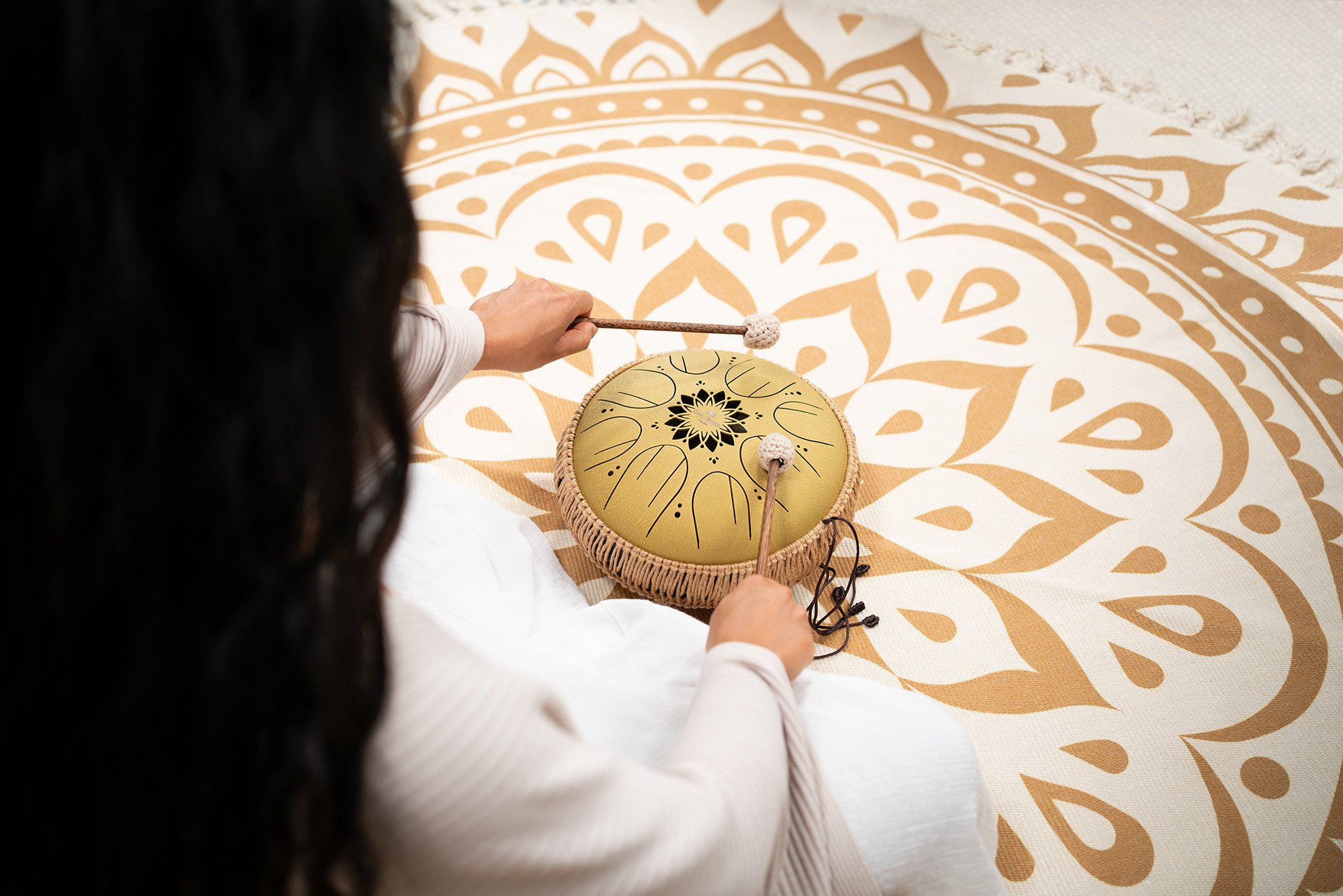 MOSTD3G Medium Octave Steel Tongue Drum Gold C Dur