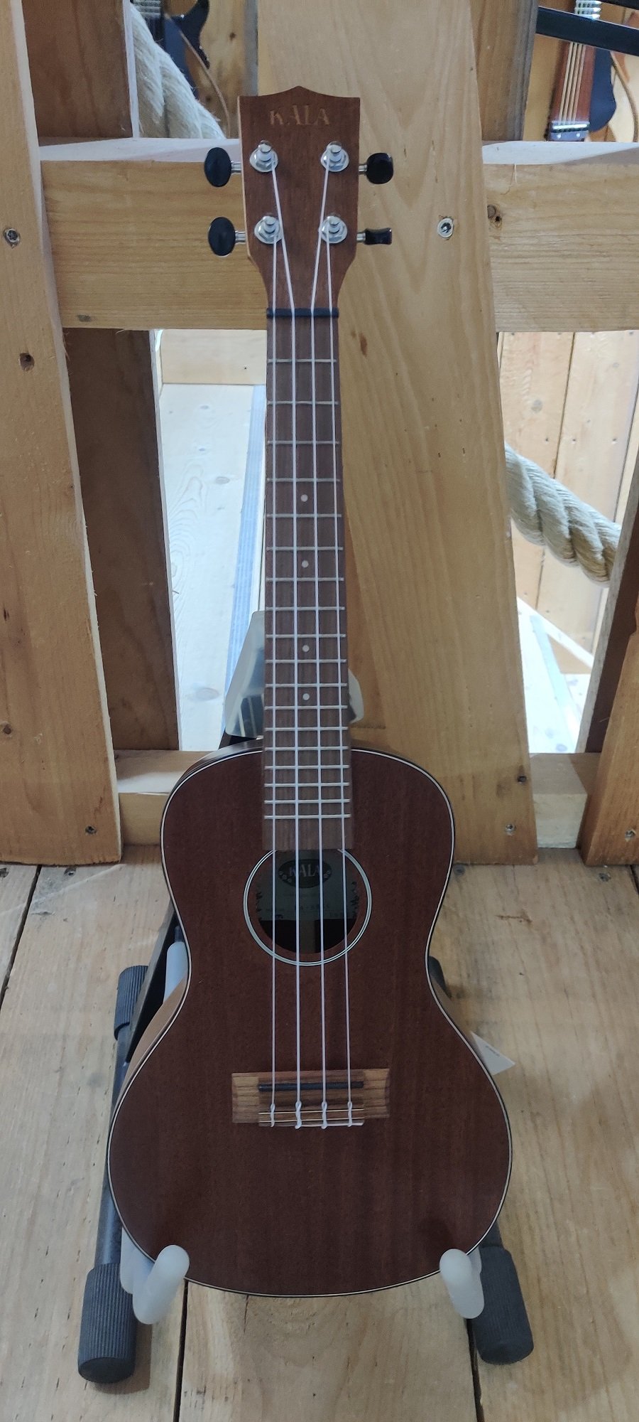 Solid Mahogany Concert Ukulele "B-Stock"