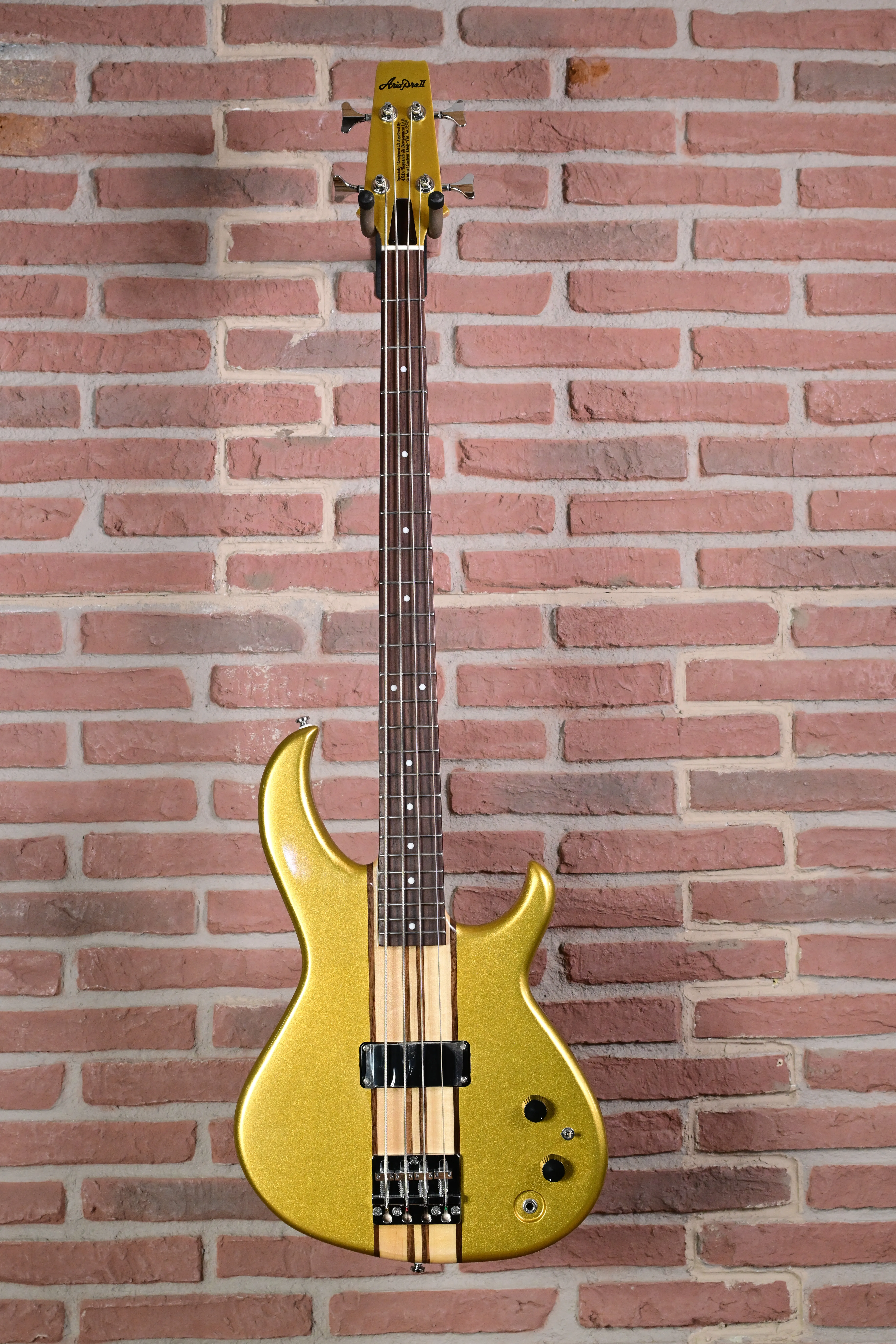 Pro II SB 700 Gold Wing Bass Gold Limited Edition
