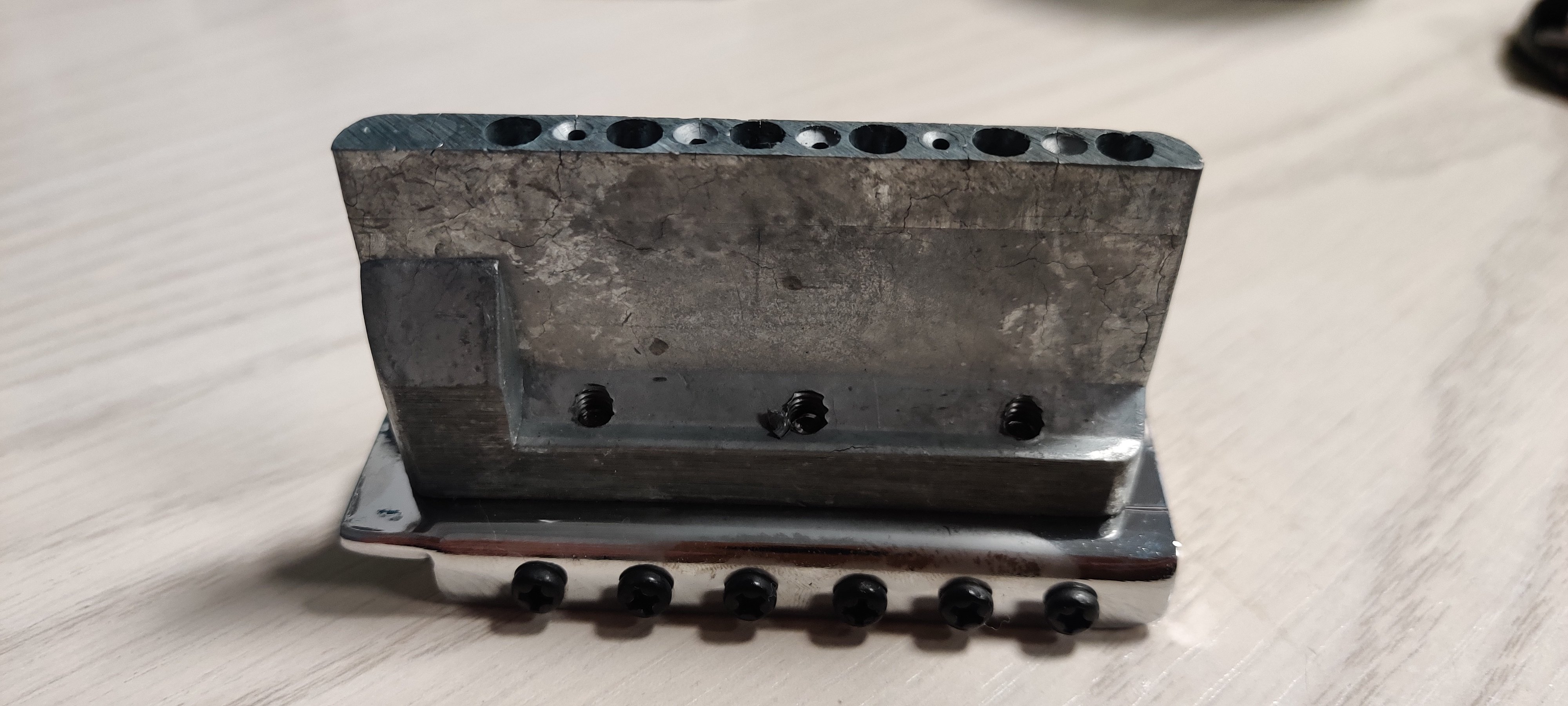 TMSY Tremolosystem mit 52mm Spacing und 6mm Gewinde, chrom inkl. Inbusschlüssel