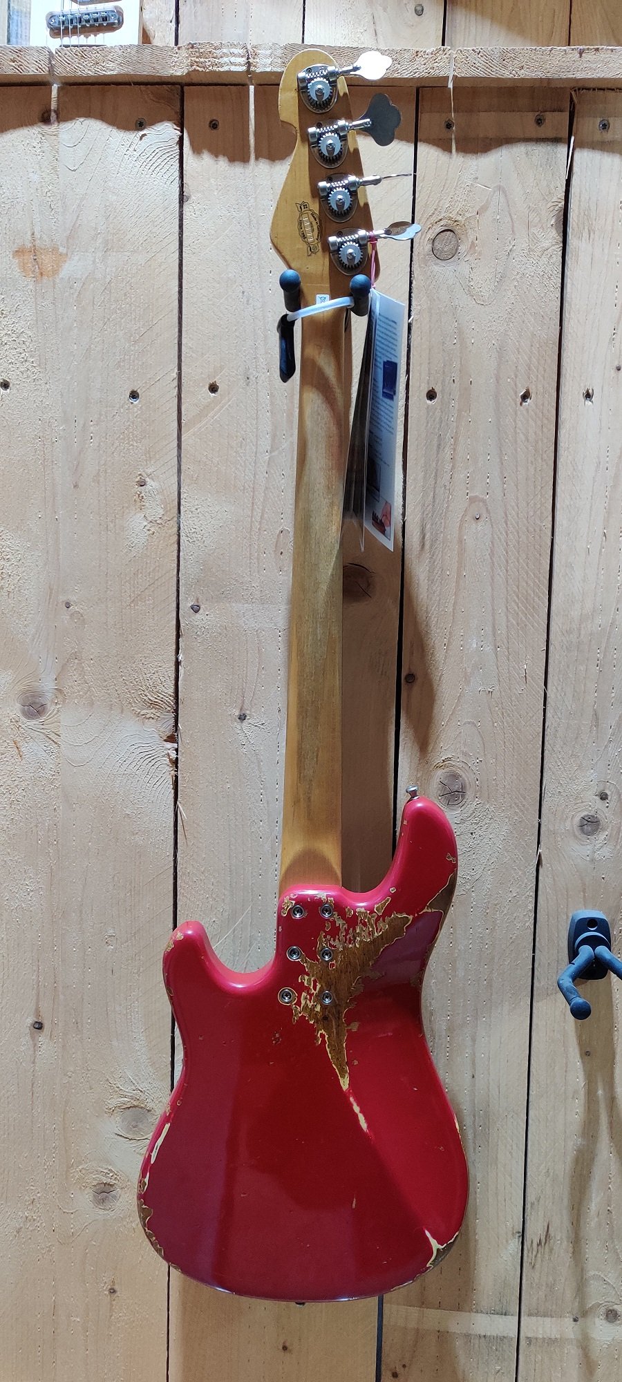 California II VT Masterpiece Aged, 4-String, Alder Body, Vino Tinto