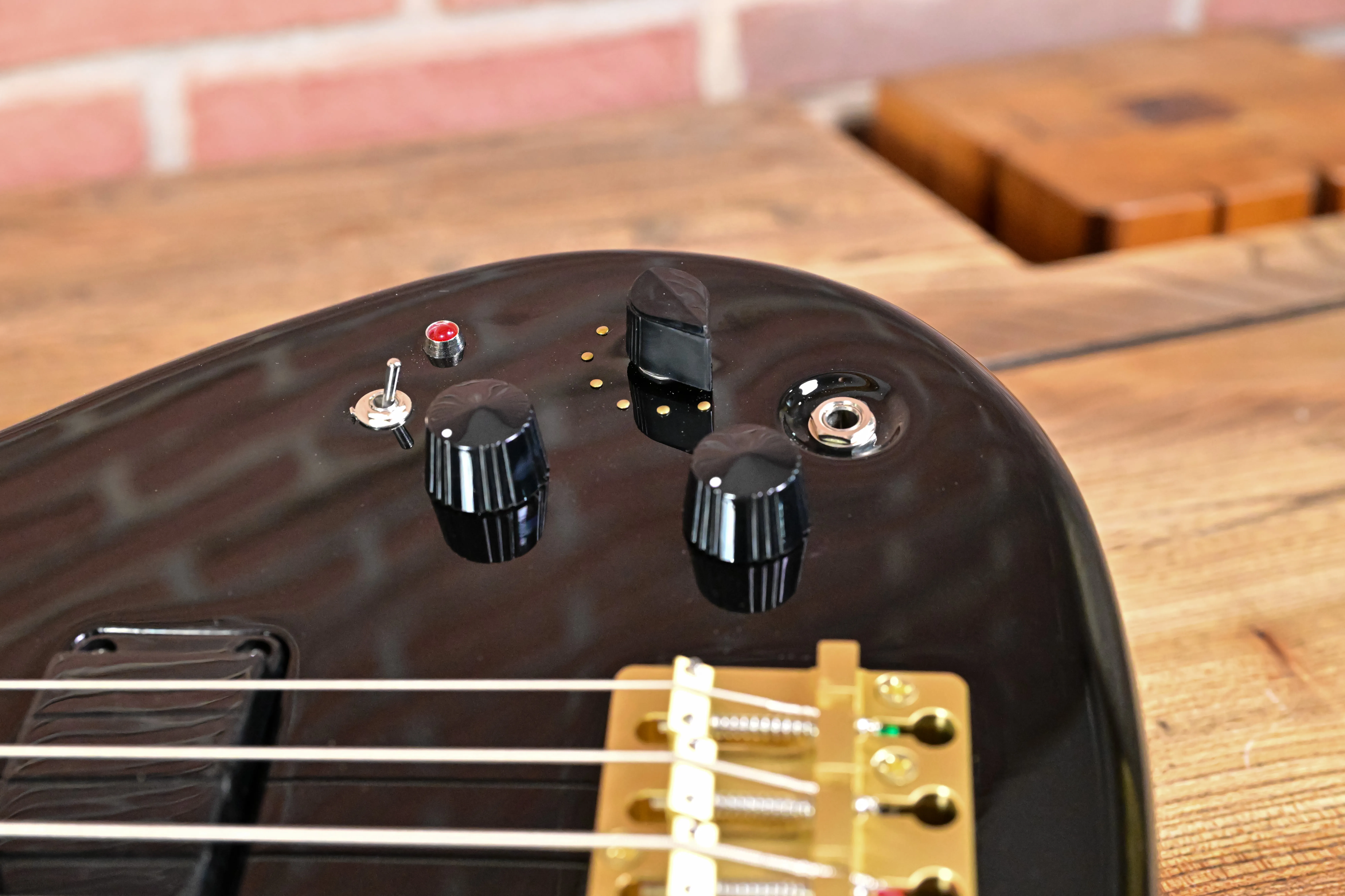 Pro II SB-CLB - Cliff Burton Signature Bass