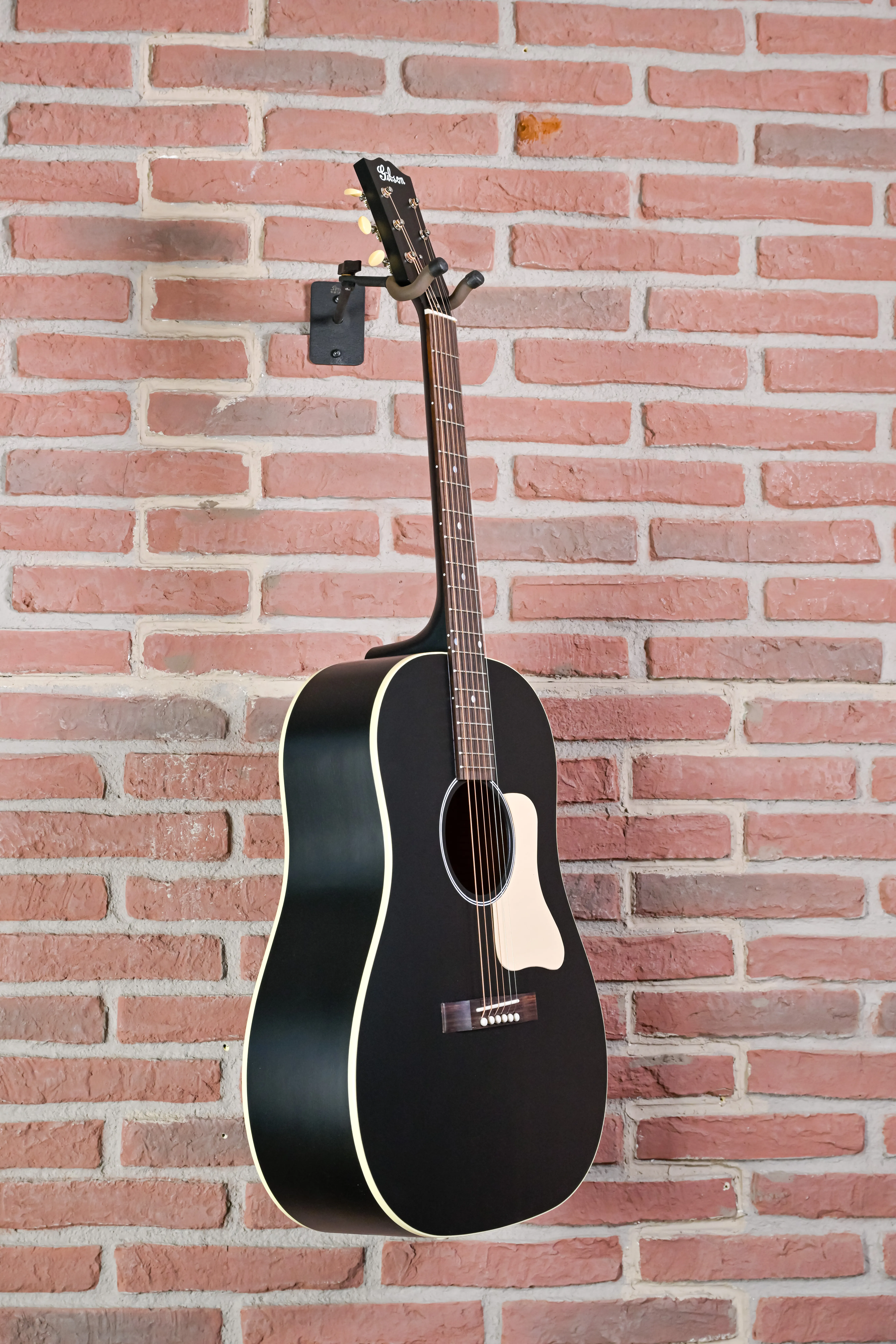 J-45 Century 12-Fret Ebony Westerngitarre