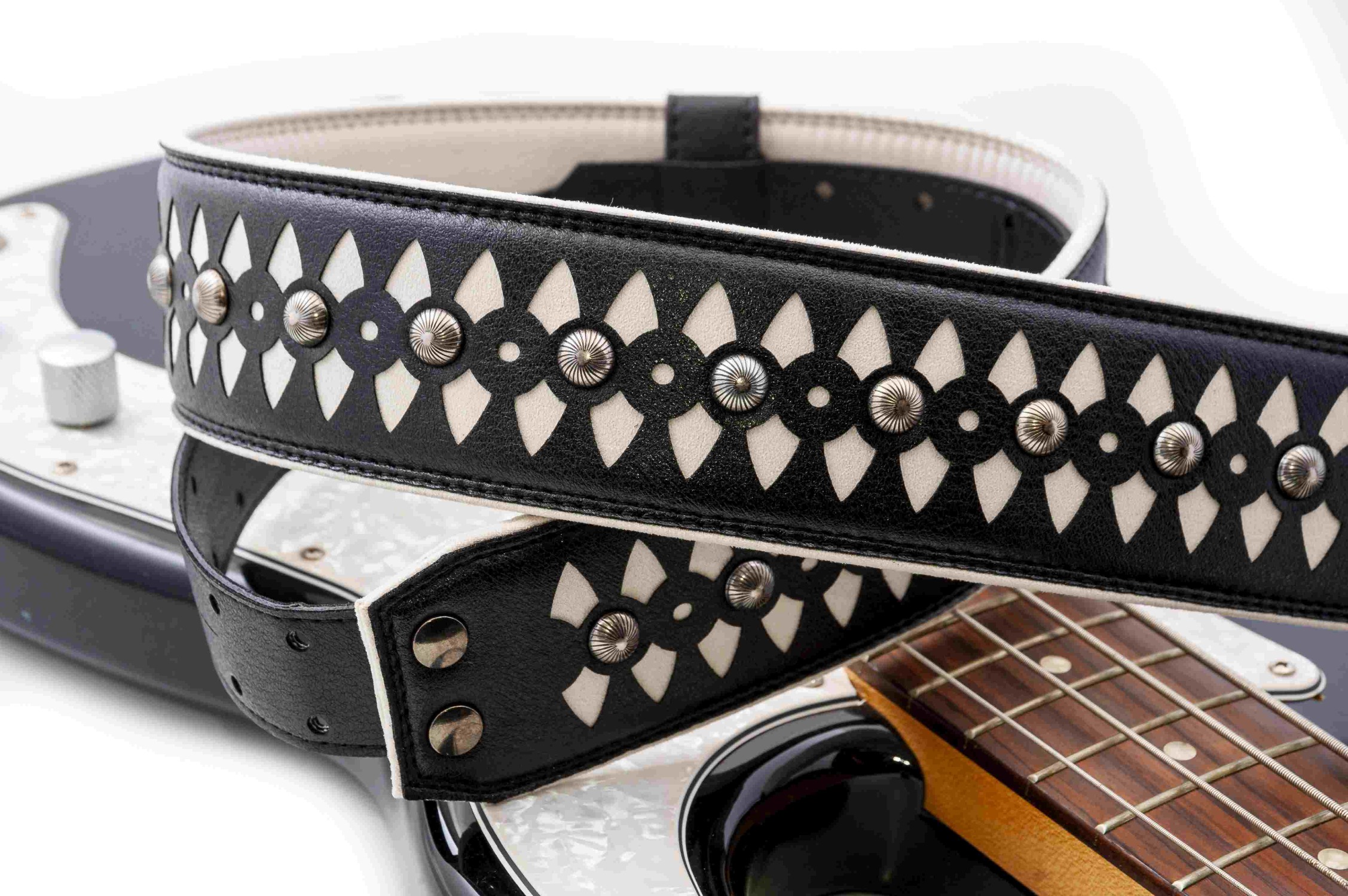 Armour White Guitar Strap