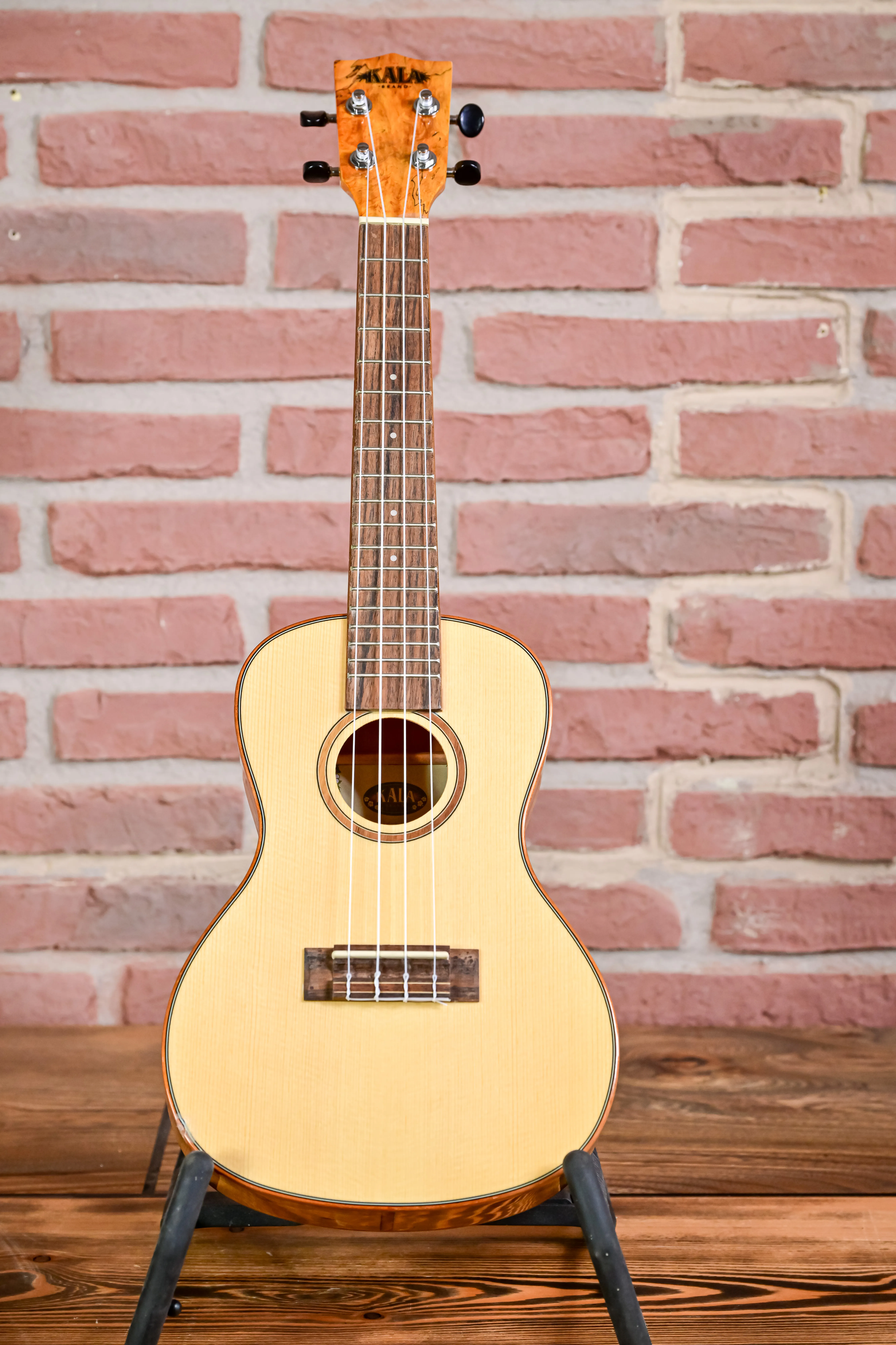 Solid Spruce Top Concert Uke  (B-Stock) 