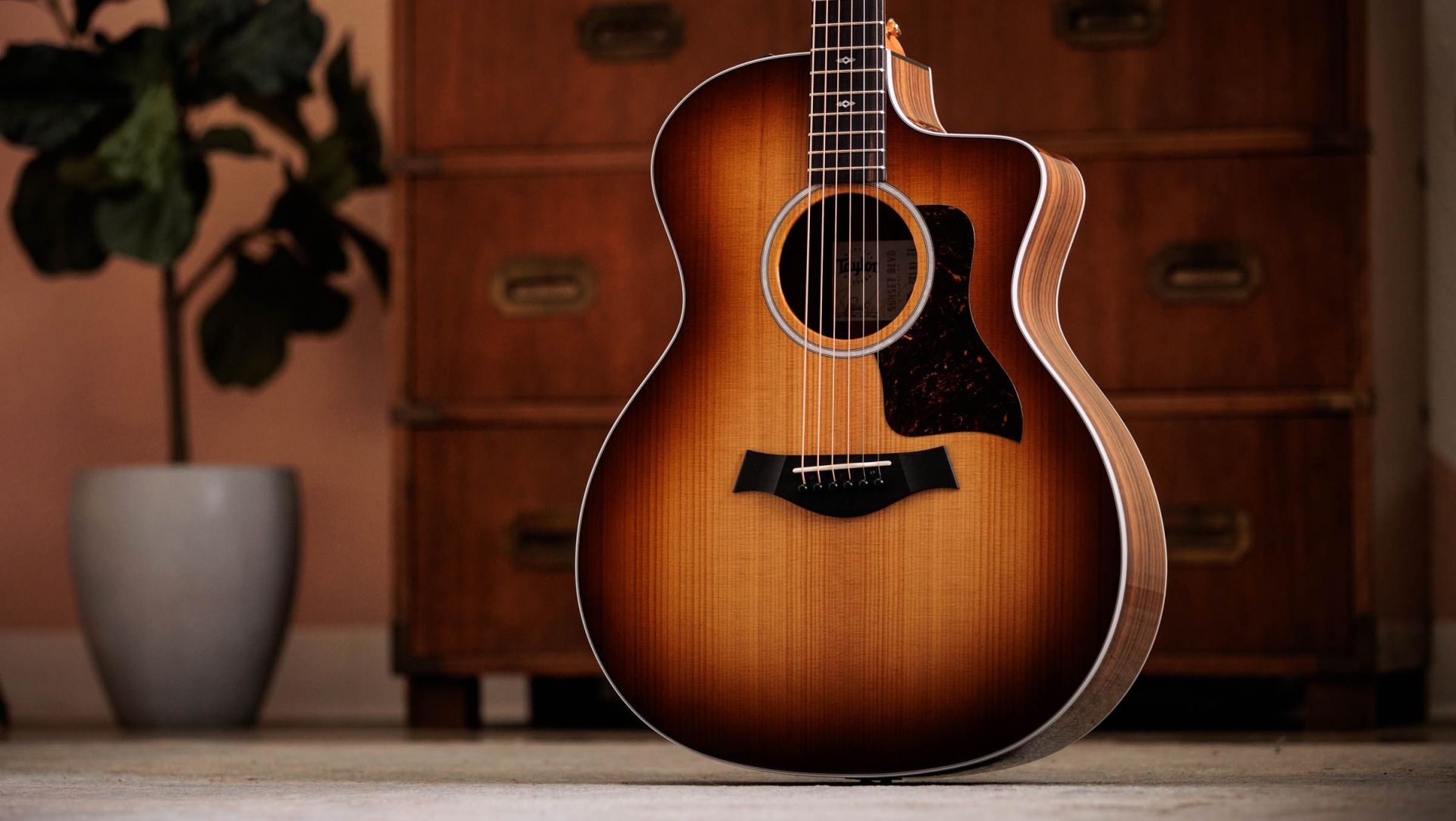 Sunset Boulevard 214ce DLX  SEB