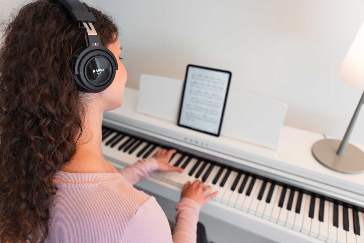 CX-102 W Digitalpiano Weiß satiniert