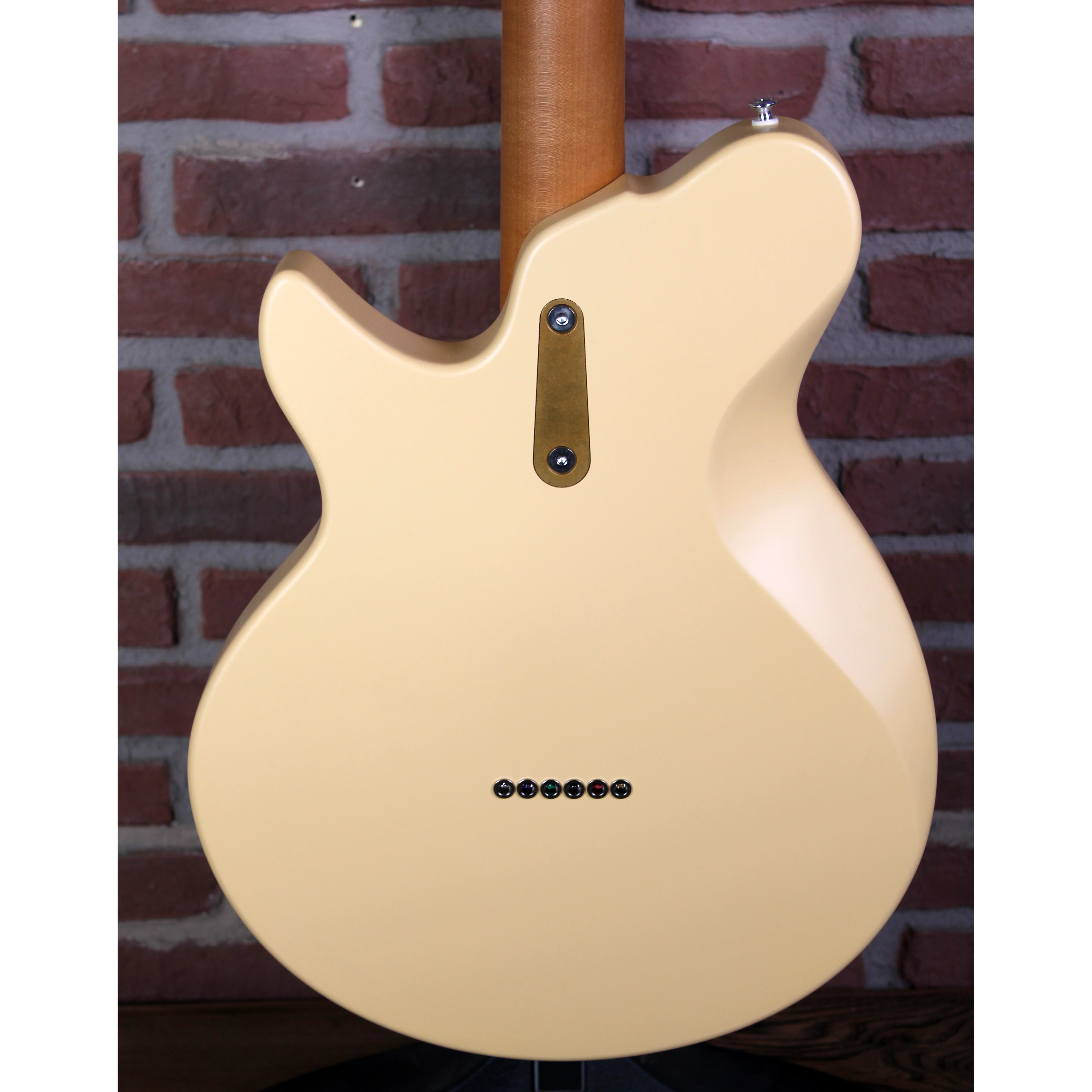 Fullertone SC'52 Desert Sand (Showroom)