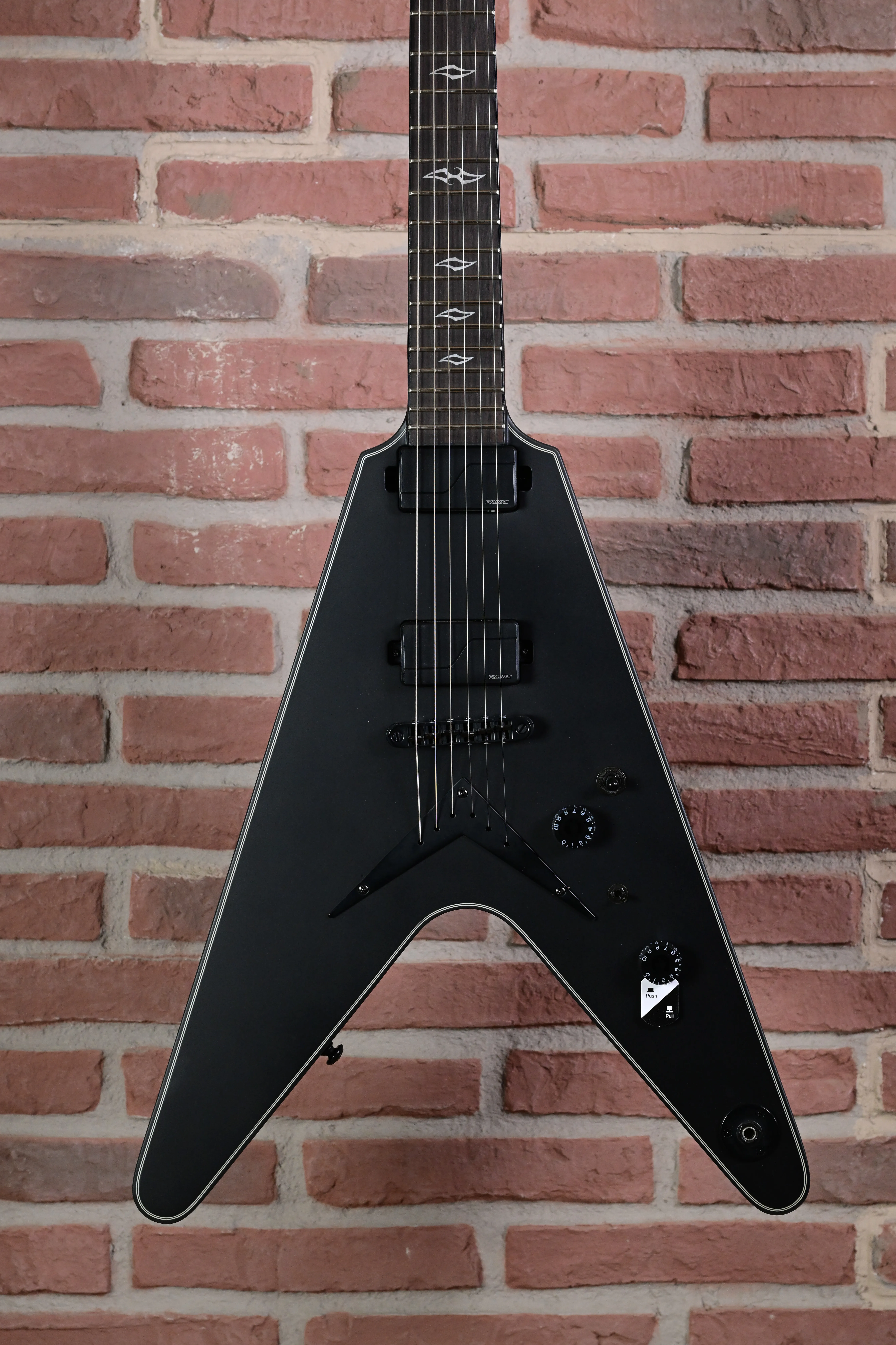 V Select Fishman Fluence Black Satin