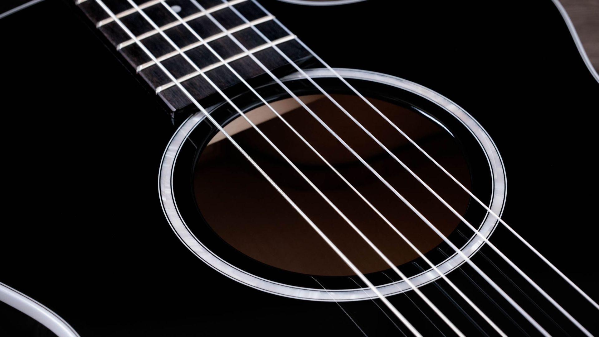 212ce-N BLK Plus LTD (Versandrückläufer)