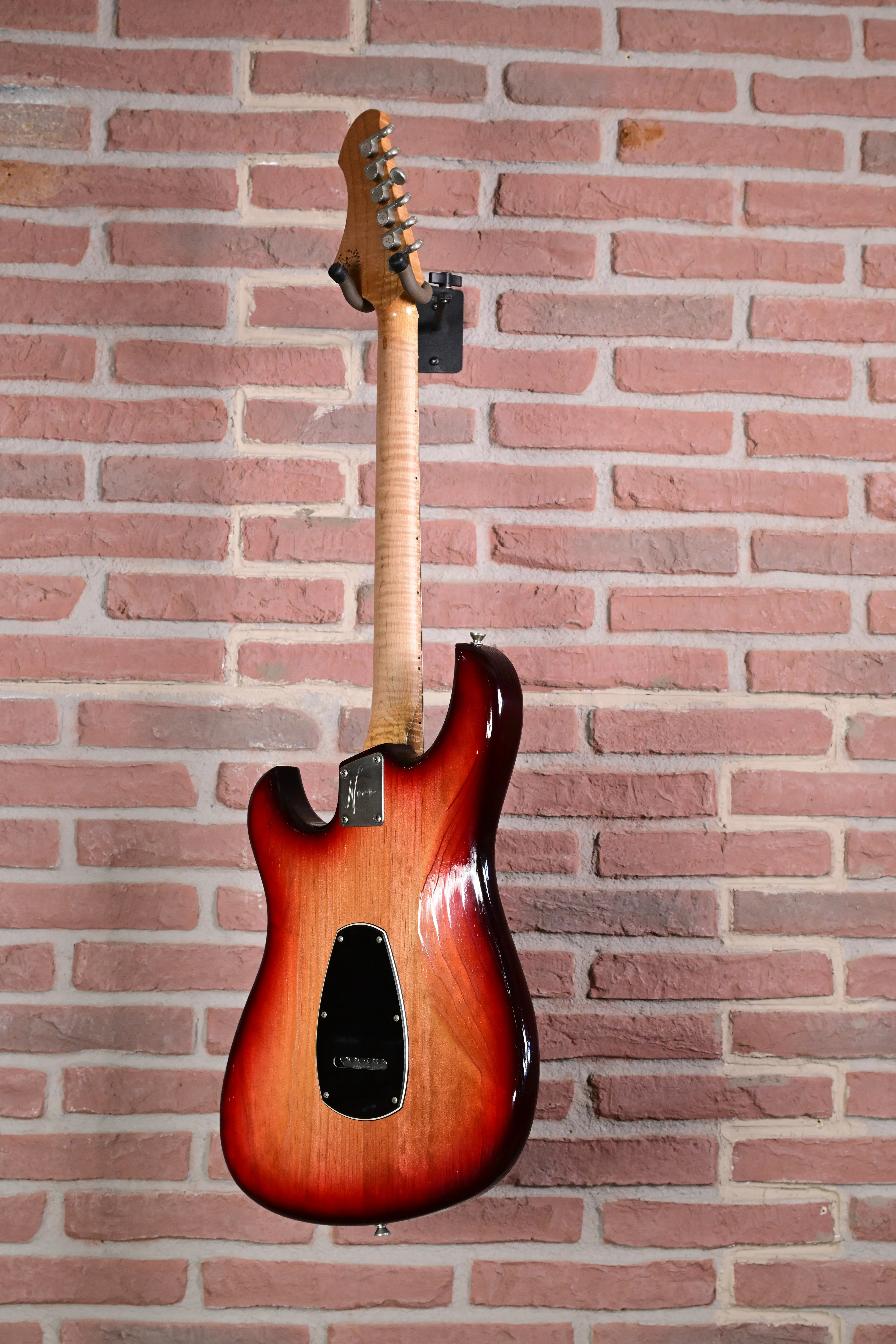 Idris H2 Bonfire Extra Light Distress