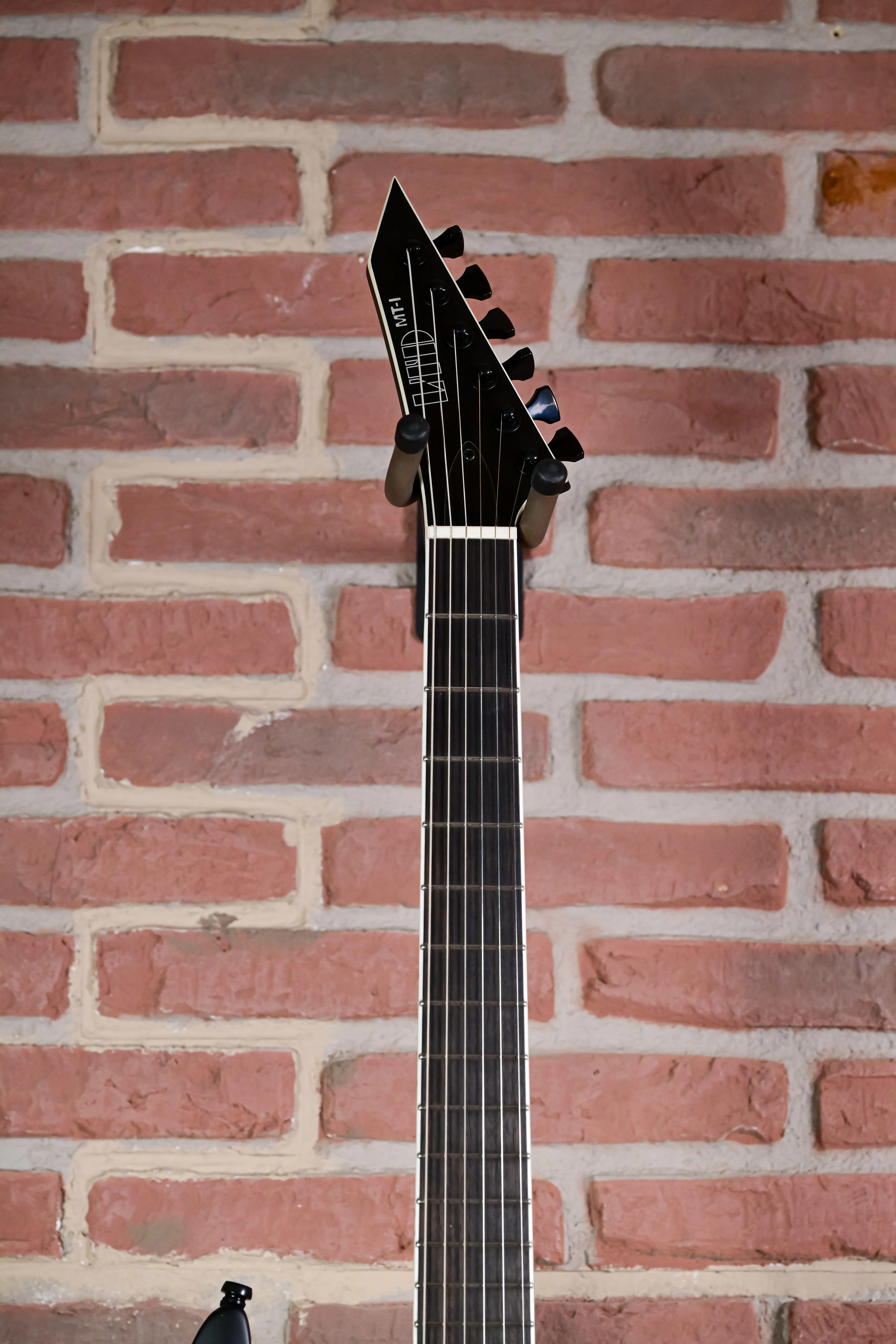 MT-I Mick Thomson Signature Black Satin 2026 E-Gitarre