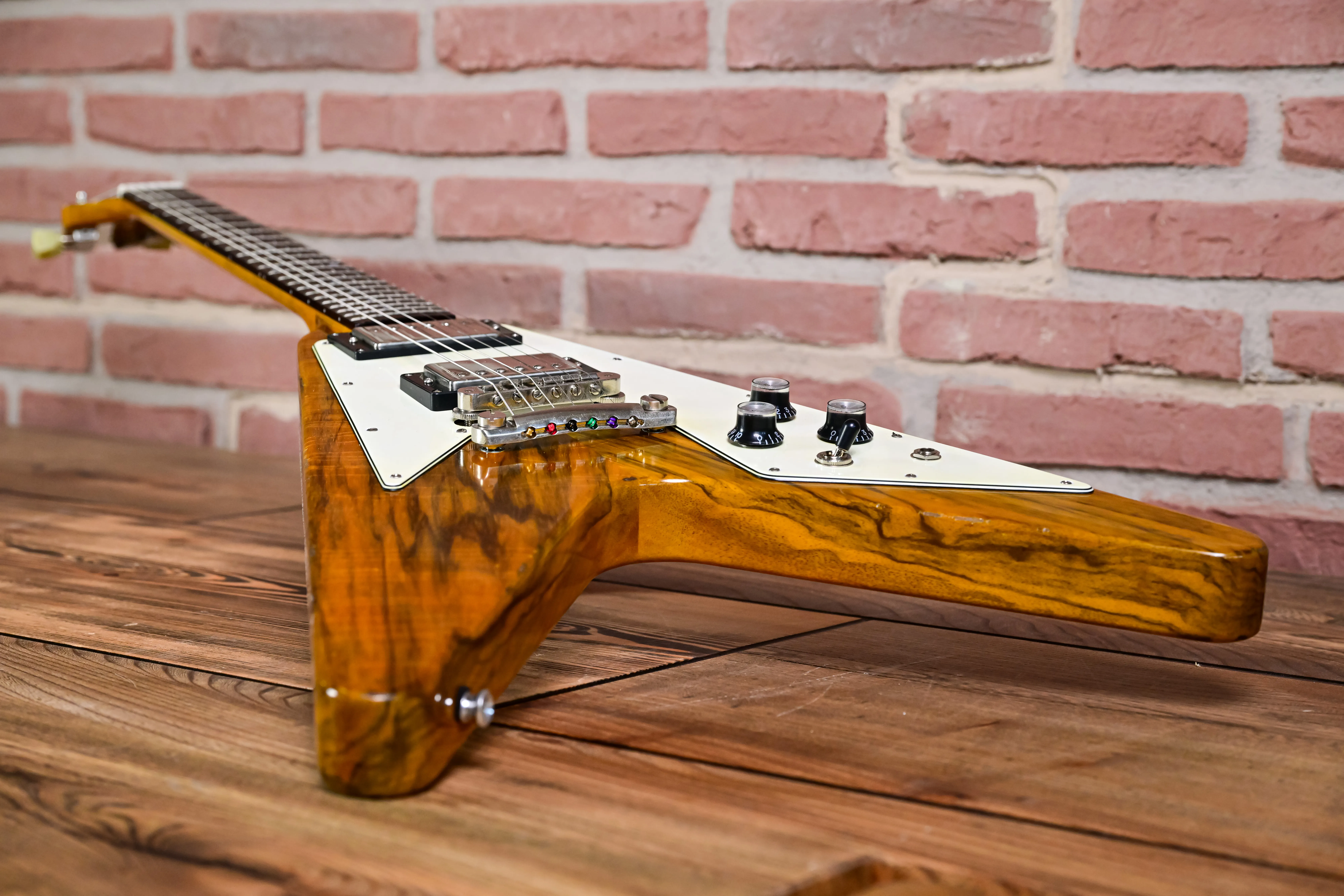 Jetwing Korina Vintage Honey E-Gitarre