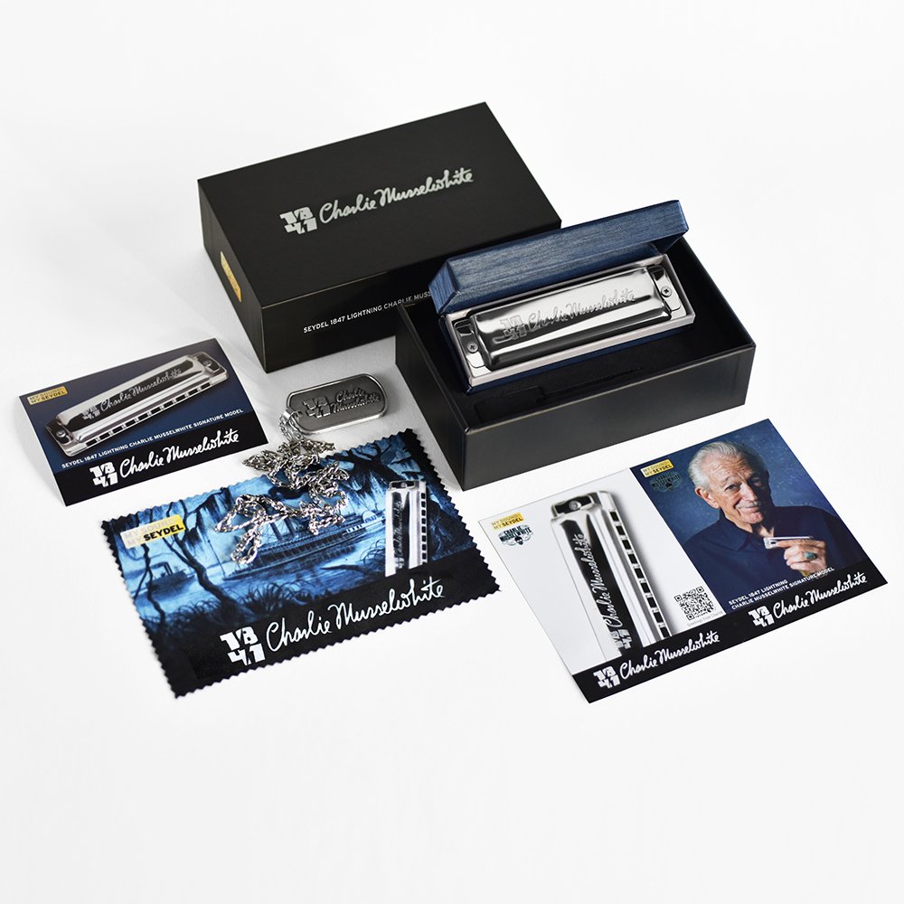Charlie Musselwhite Signature Box