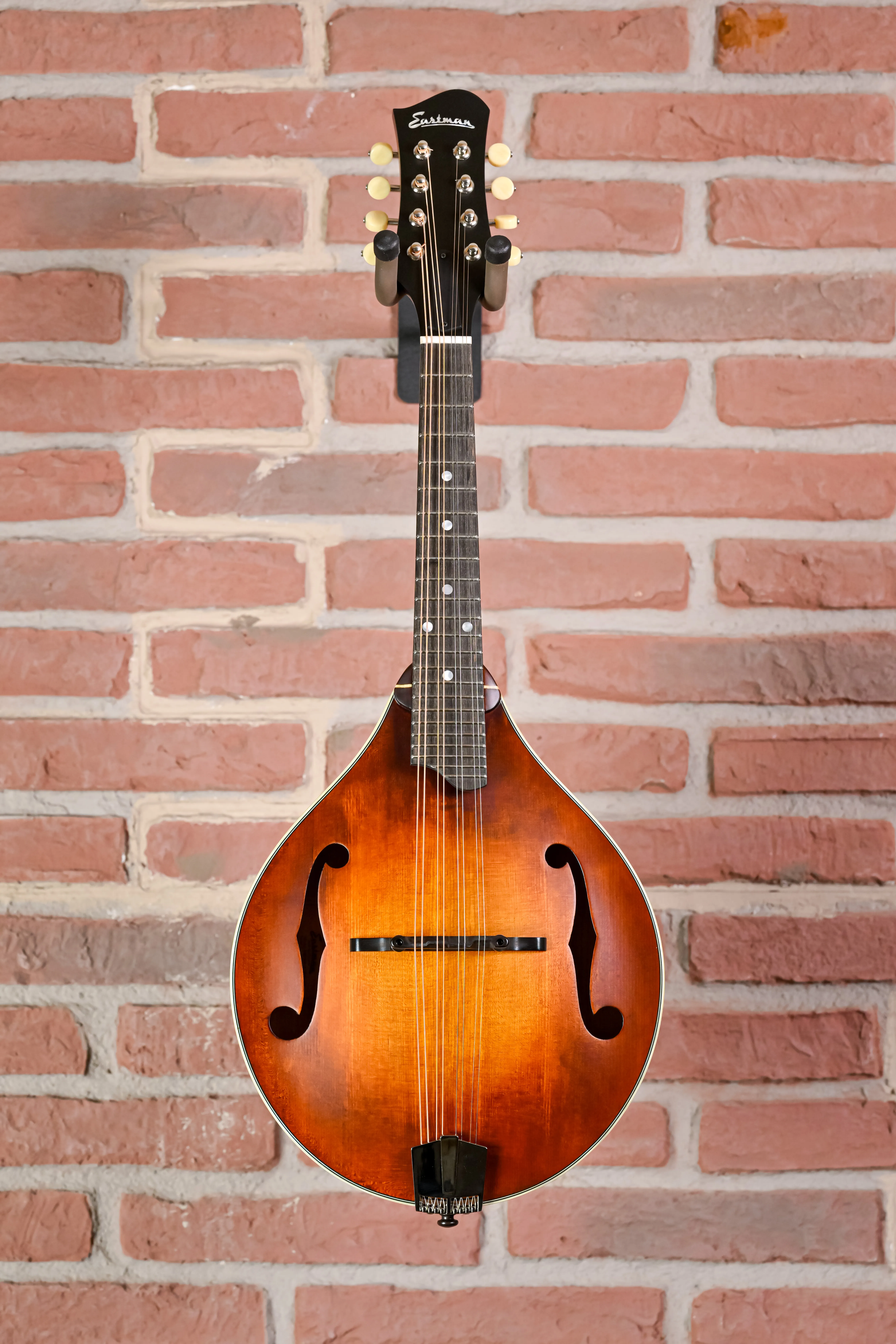 Eastman MD305 Adirondack A-Style mit F-Löchern