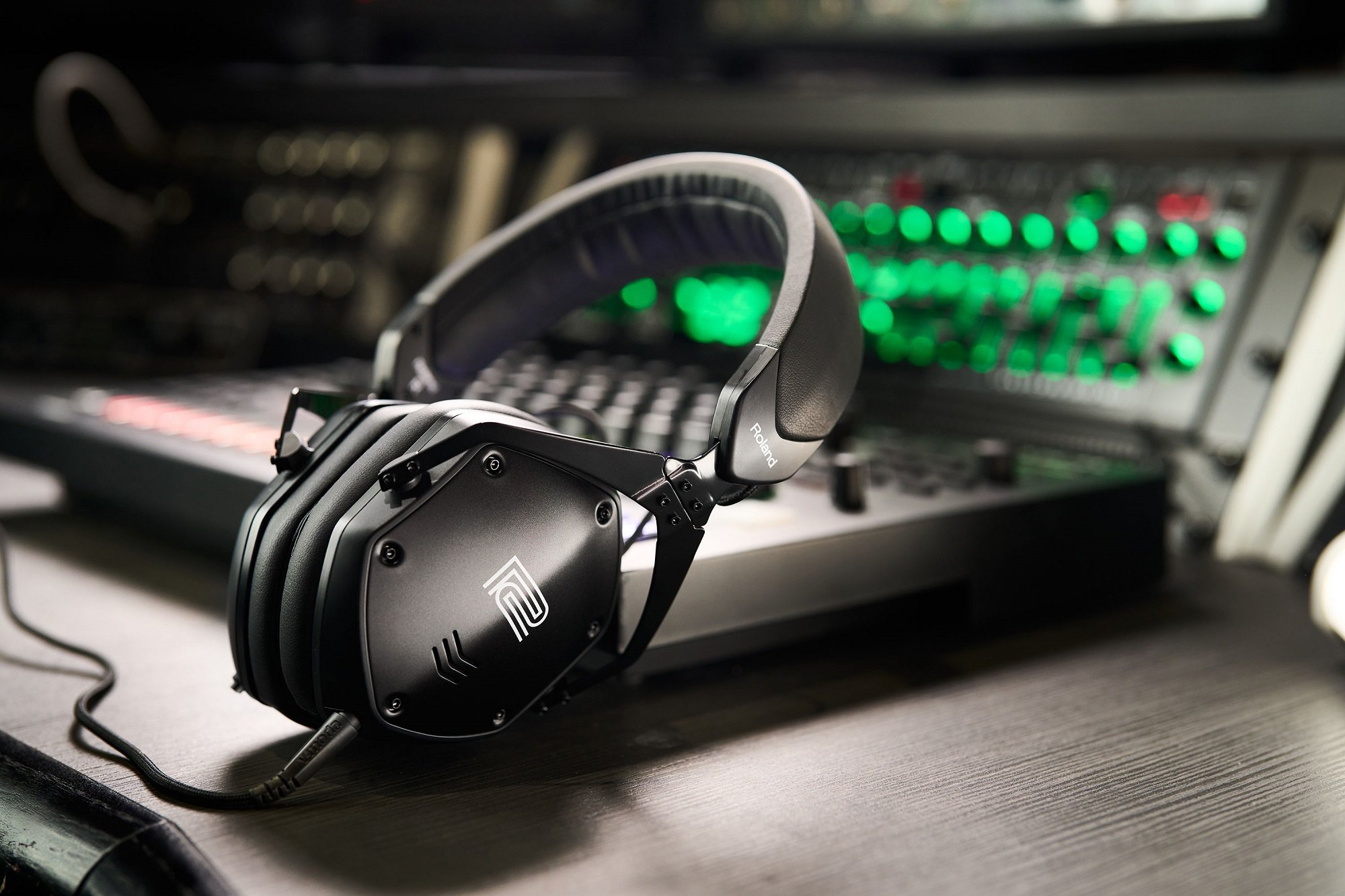Roland VMH-S100 Studiokopfhörer für Mixing und Mastering