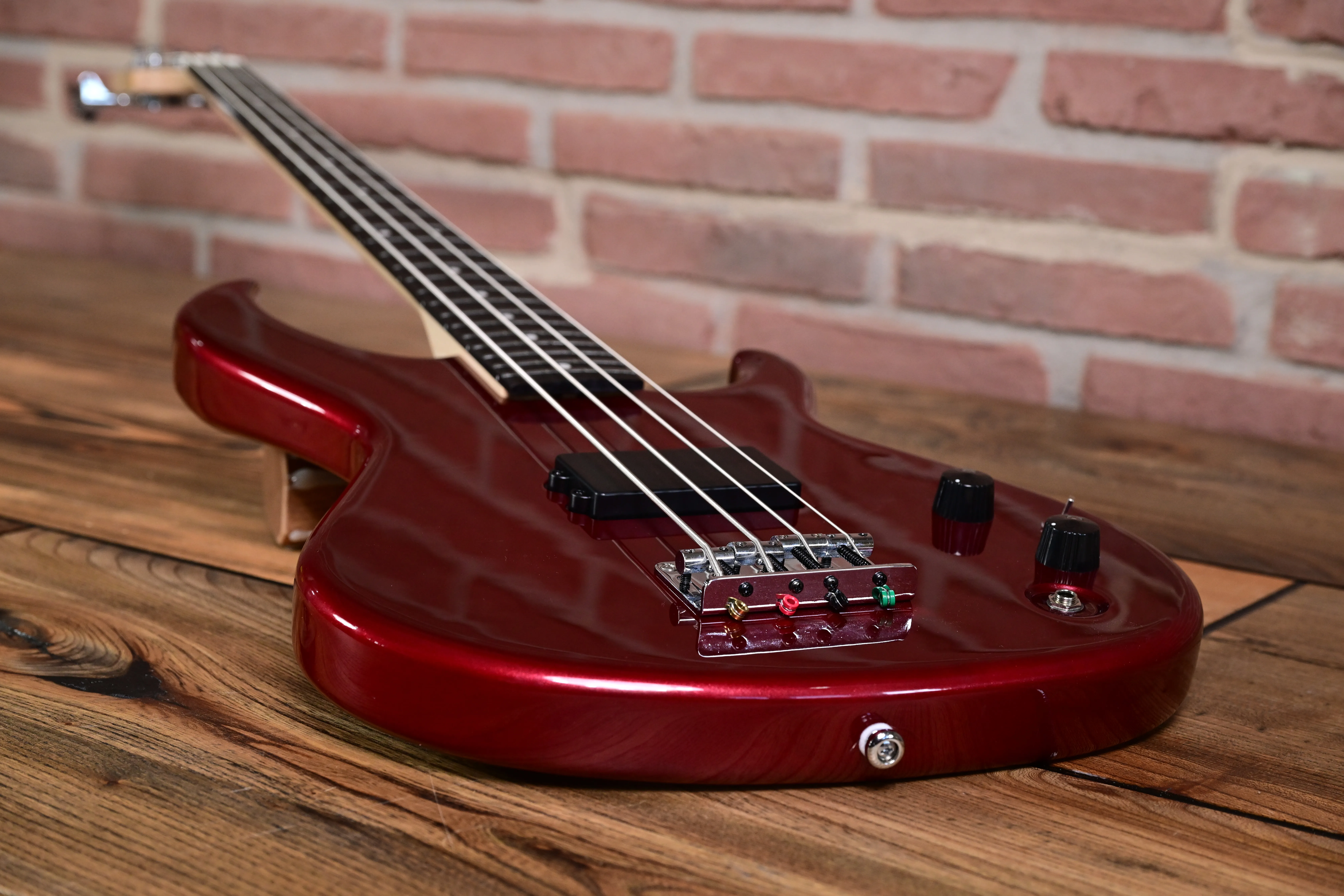Pro II SB One Bass Candy Apple Red