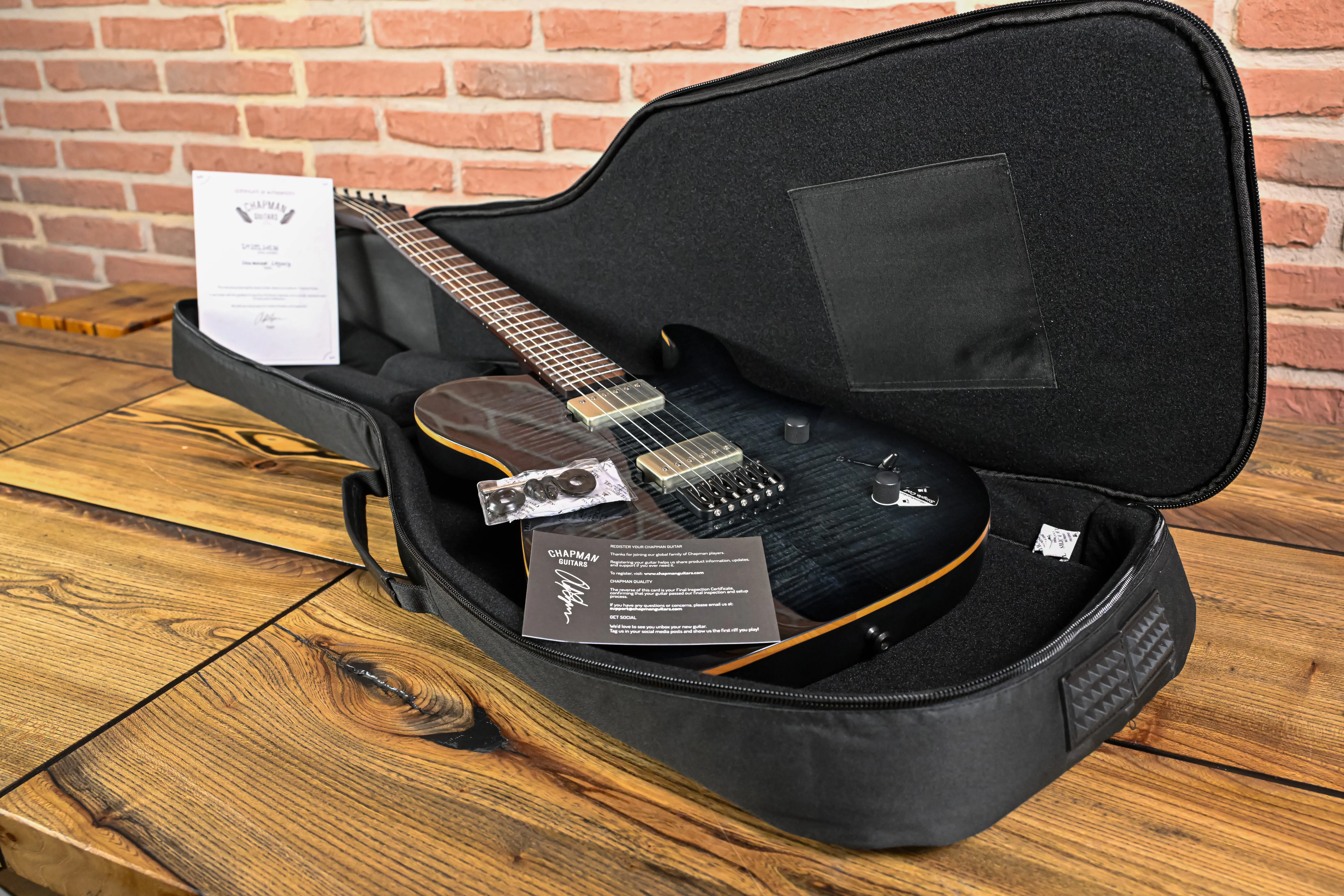 Law Maker Legacy Shadow Burst E-Gitarre
