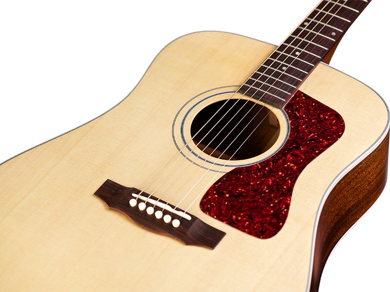 D-40E Natural USA