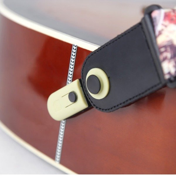 AG032 Guitar Strap Locks