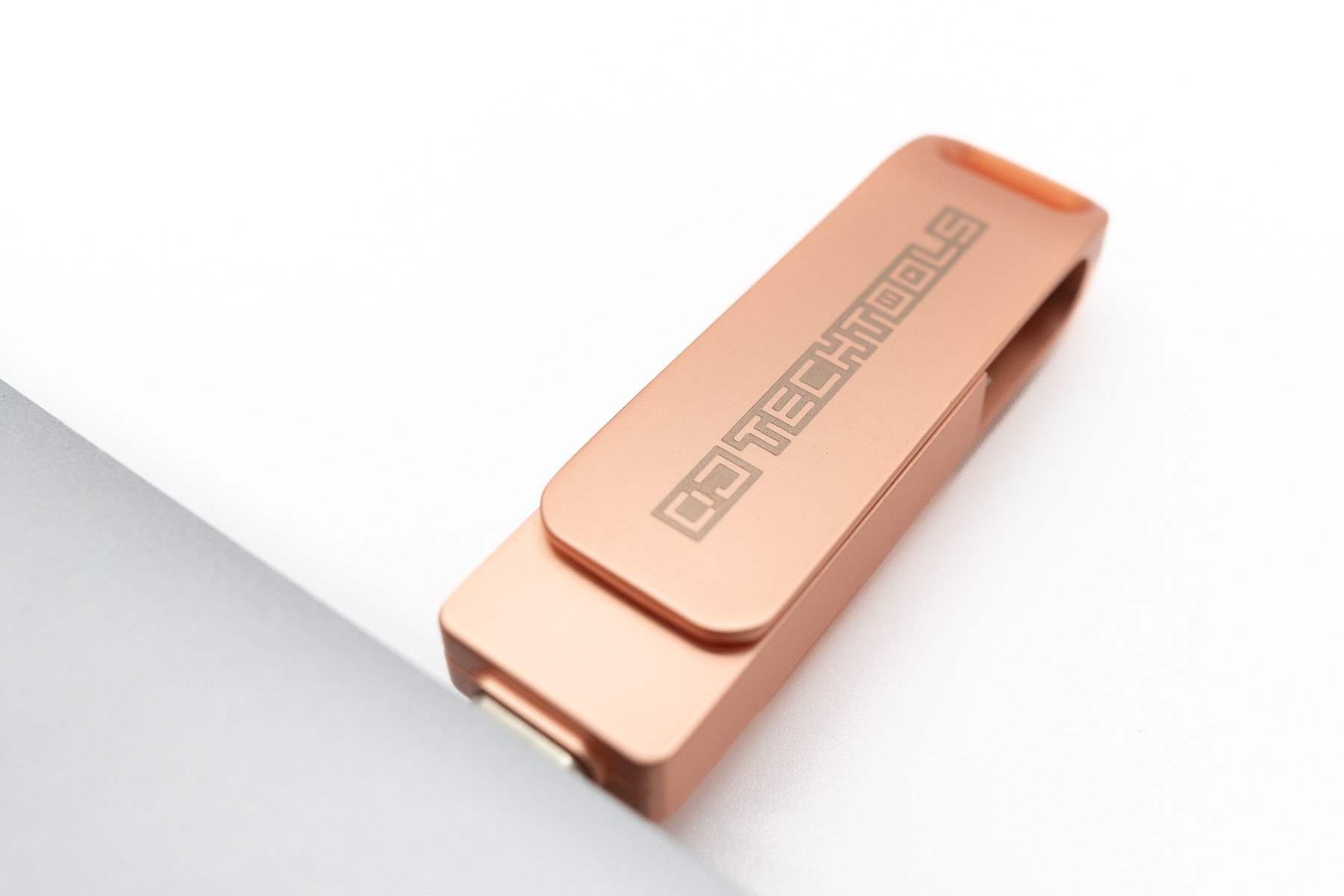 Chroma Drive USB – 128GB – Rose Gold