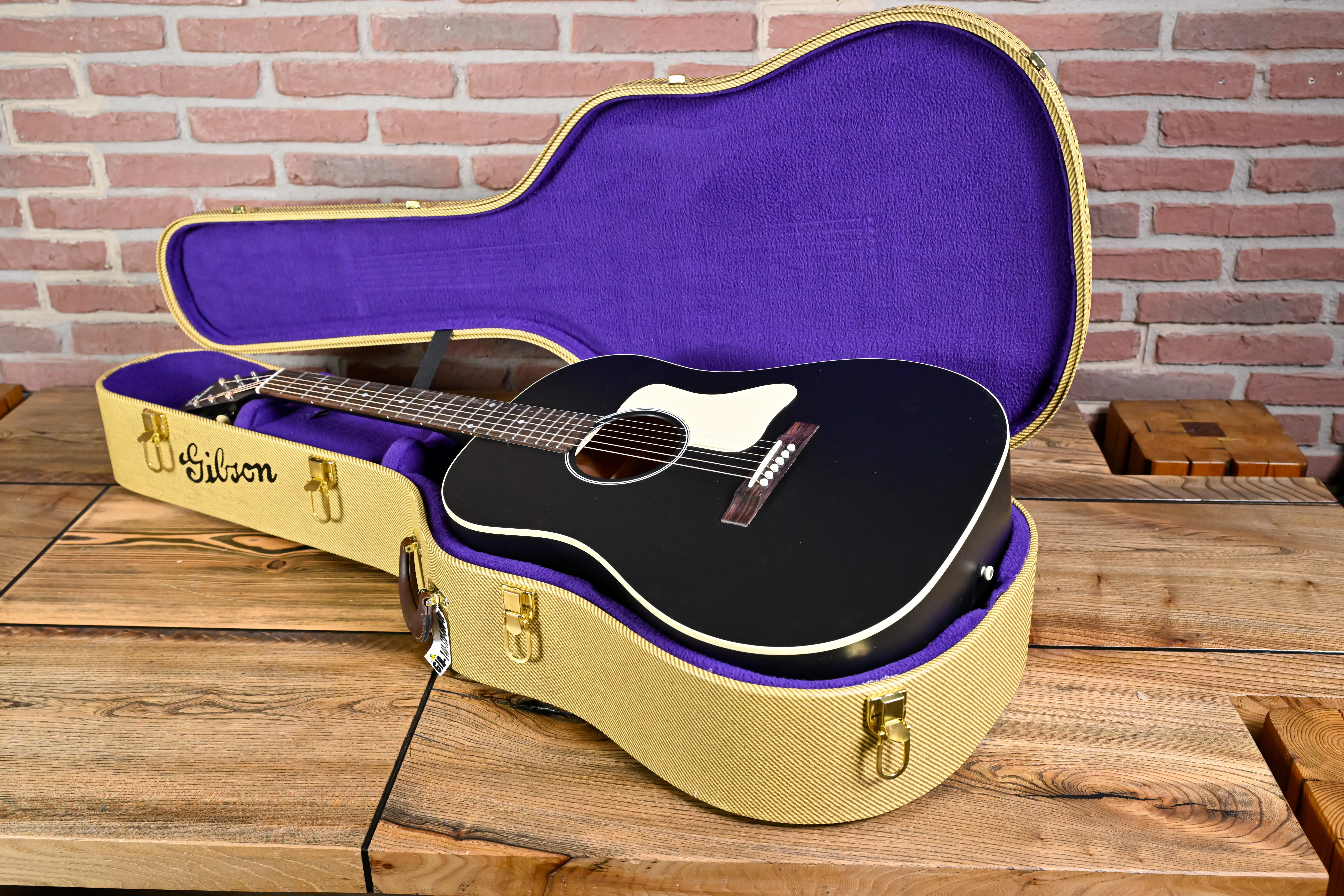 J-45 Century 12-Fret Ebony Westerngitarre