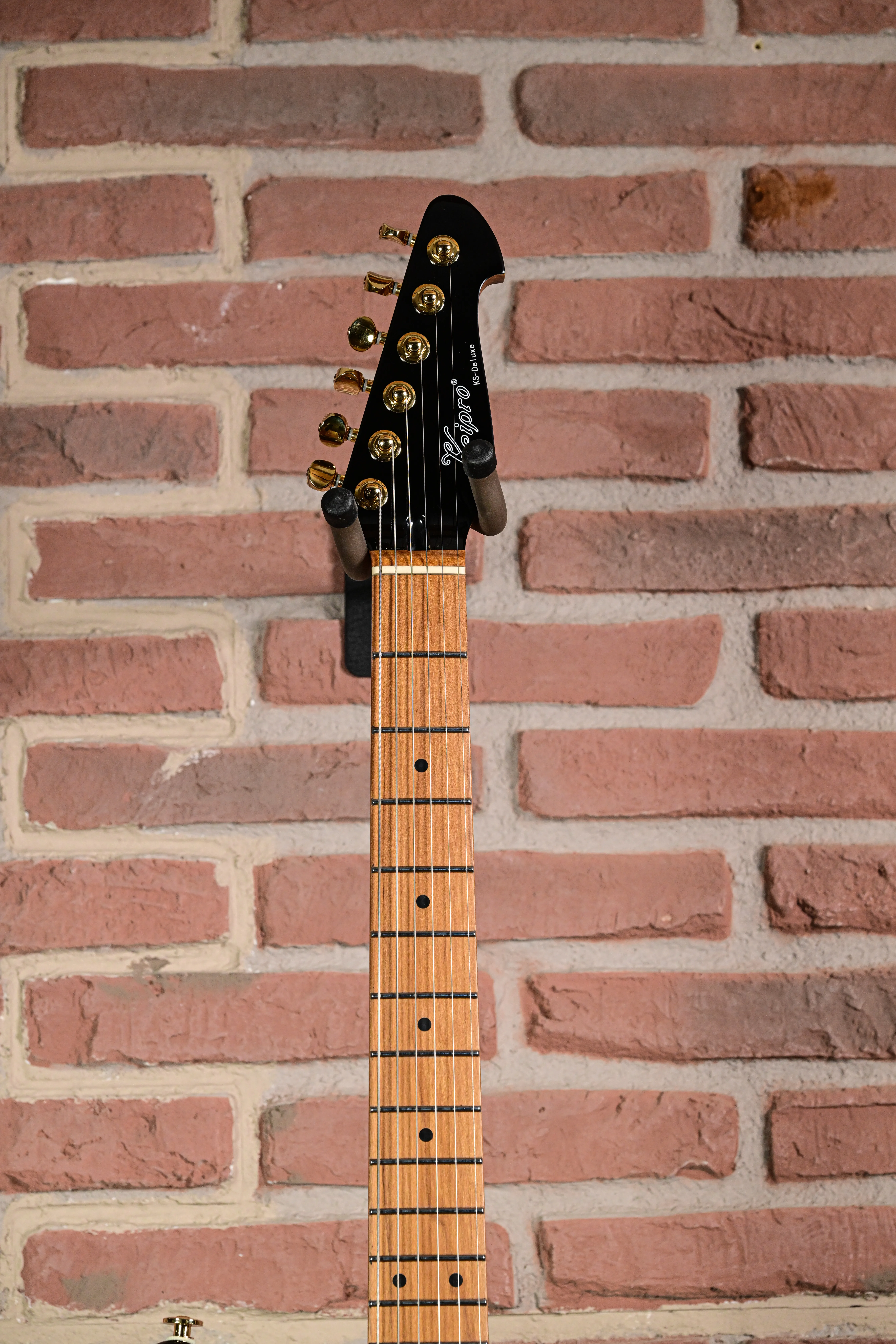 KS-Deluxe Gold Maple SSH Black E-Gitarre