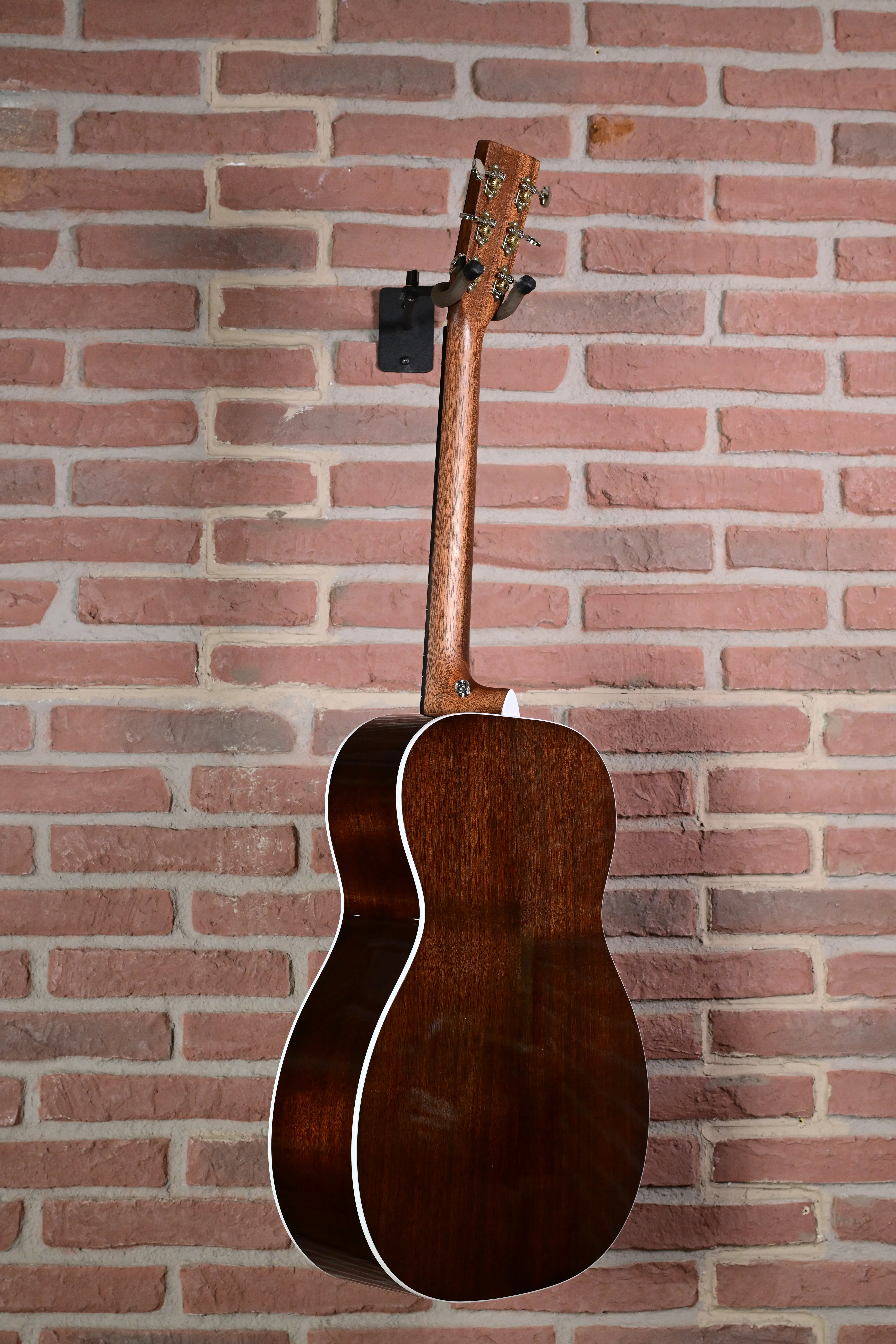 000-13E Retro Walnut  Westerngitarre