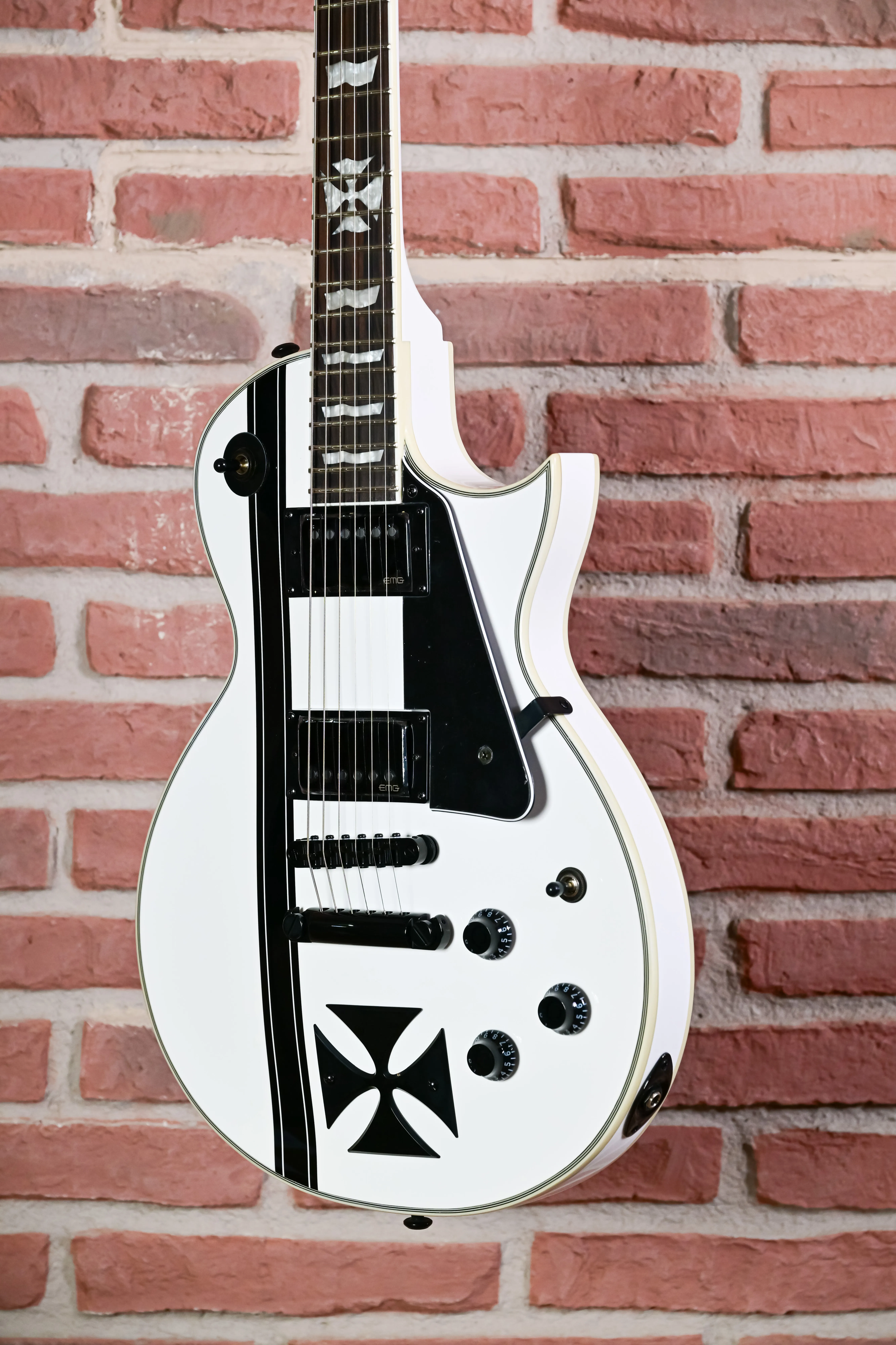 James Hetfield Iron Cross SW - E-Gitarre