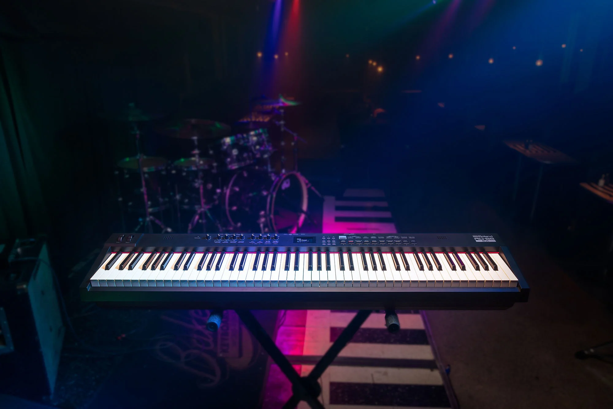 RD-88 EX Stage Piano & Synthesizer with PHA-4 Keyboard