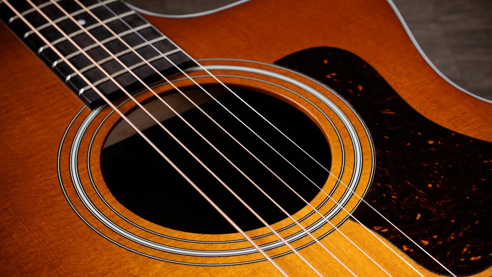214ce Special Edition Honeyburst