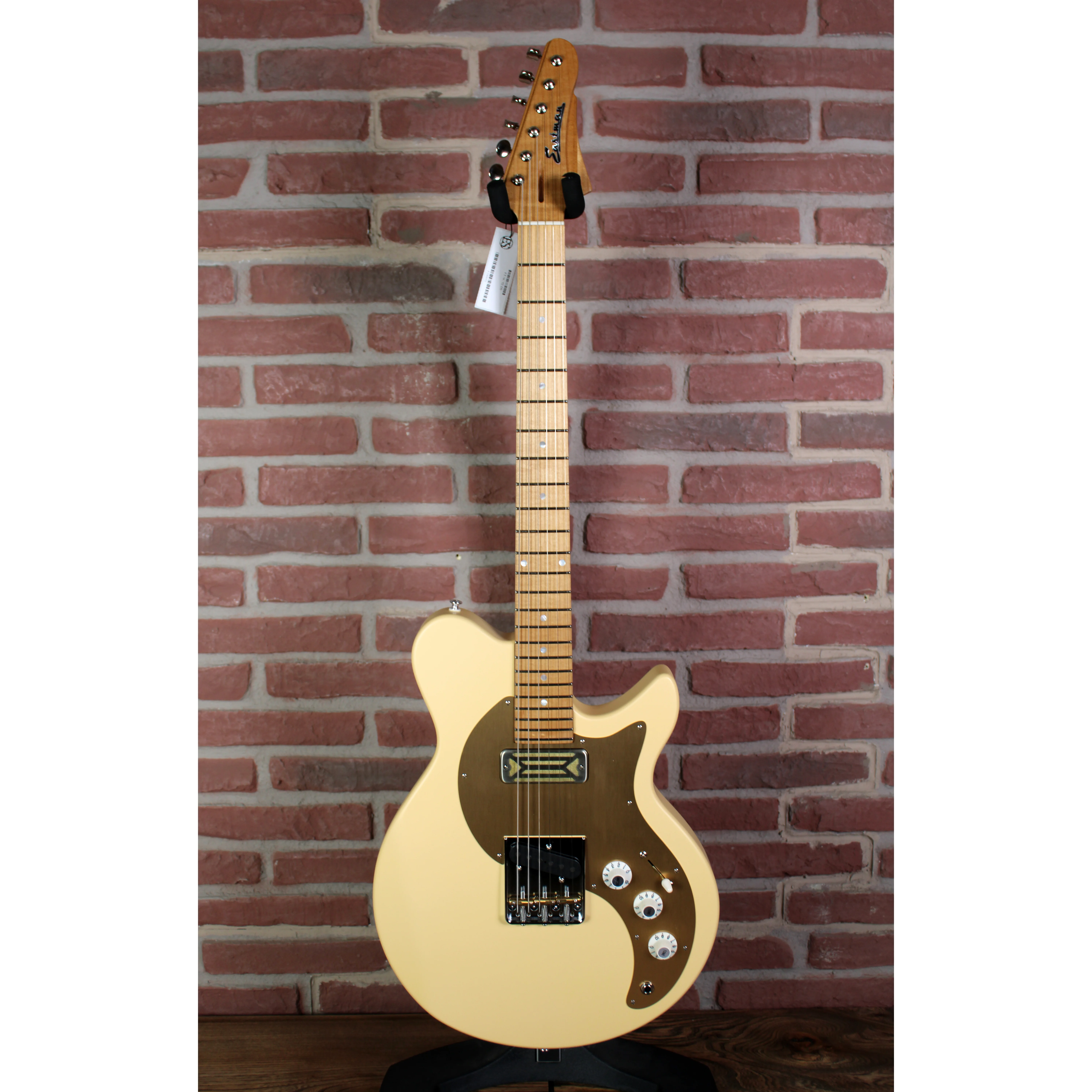 Fullertone SC'52 Desert Sand (Showroom)