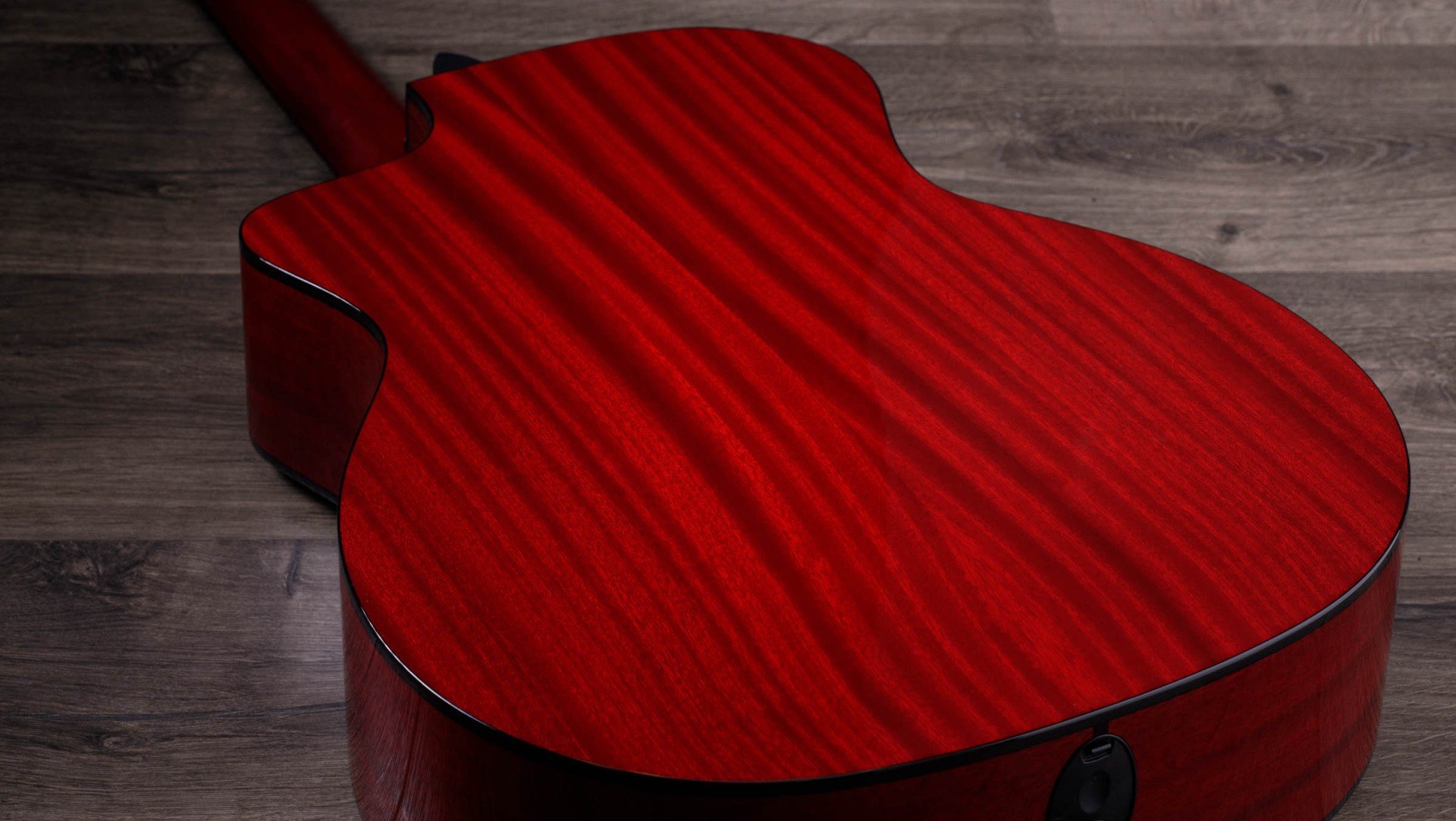 224ce DLX LTD Trans Red