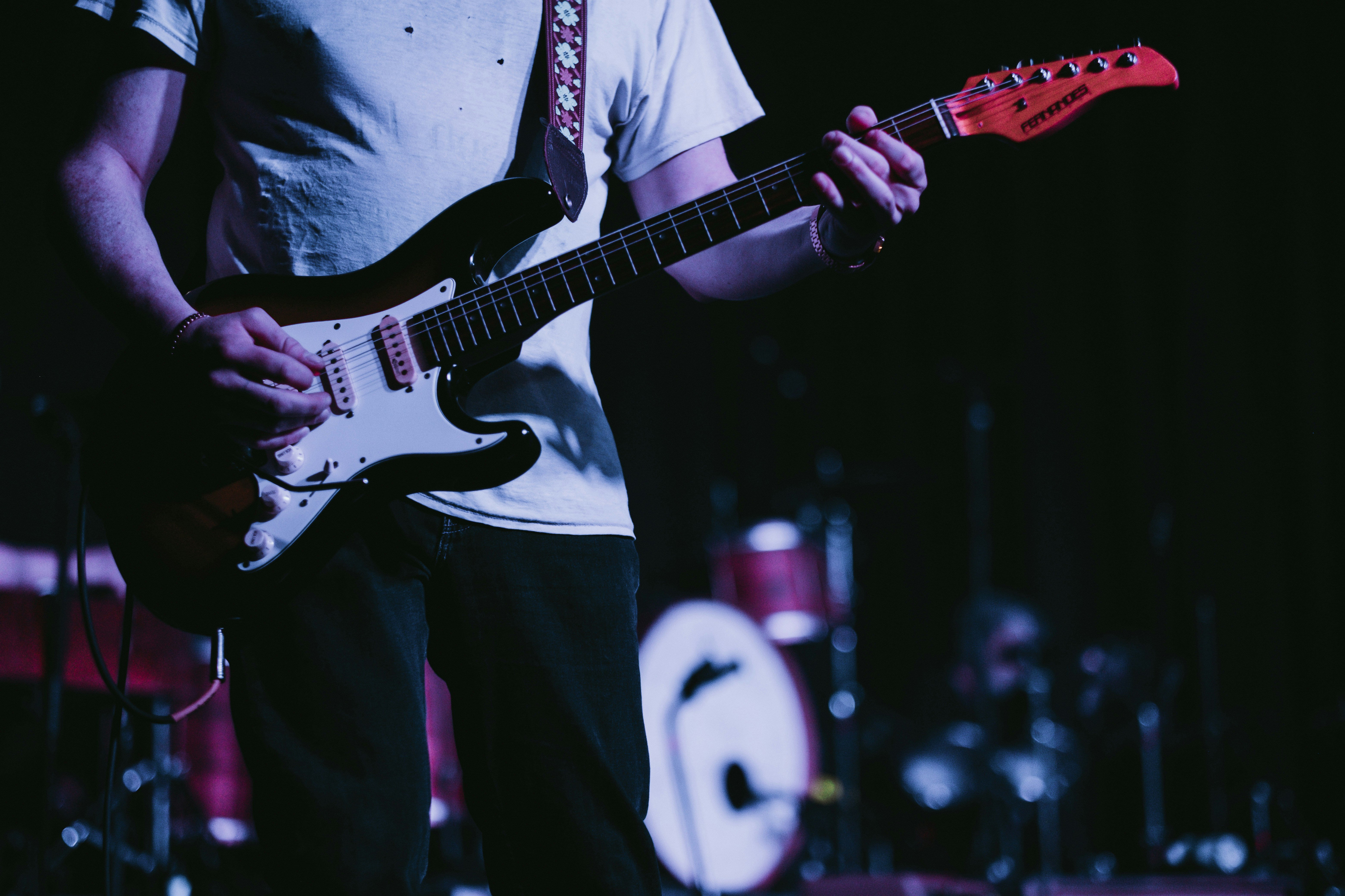 Gitarrenmarken im Vergleich: Das sind die beliebtesten E-Gitarren Marken