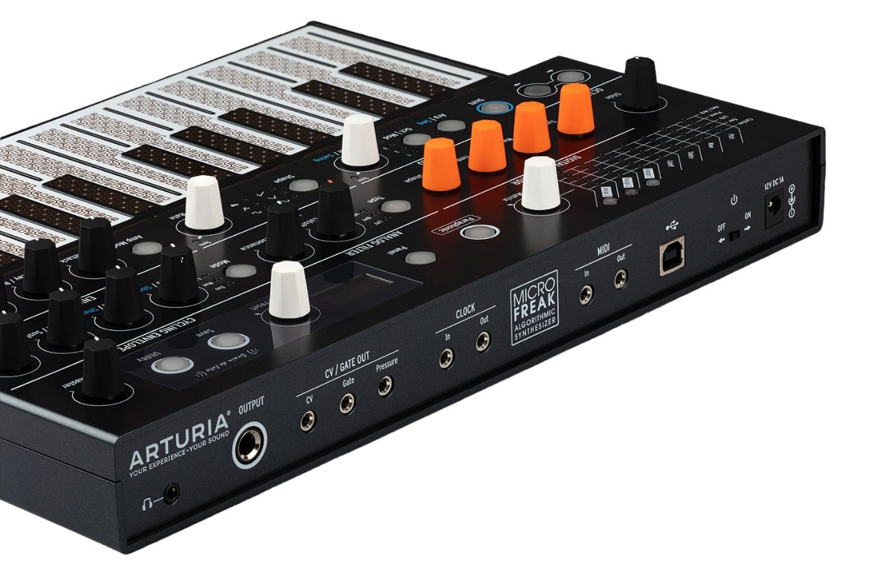 MicroFreak Hybrid Synthesizer