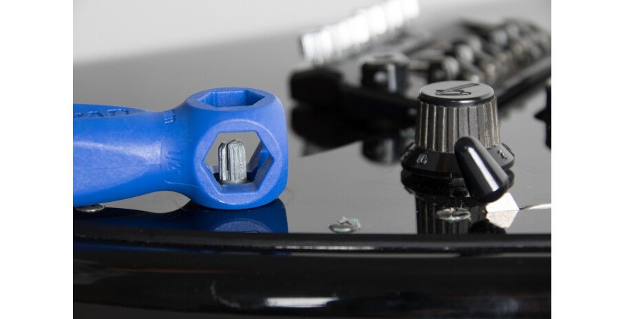 The Octopus 17 in 1 Tech Tool MN228