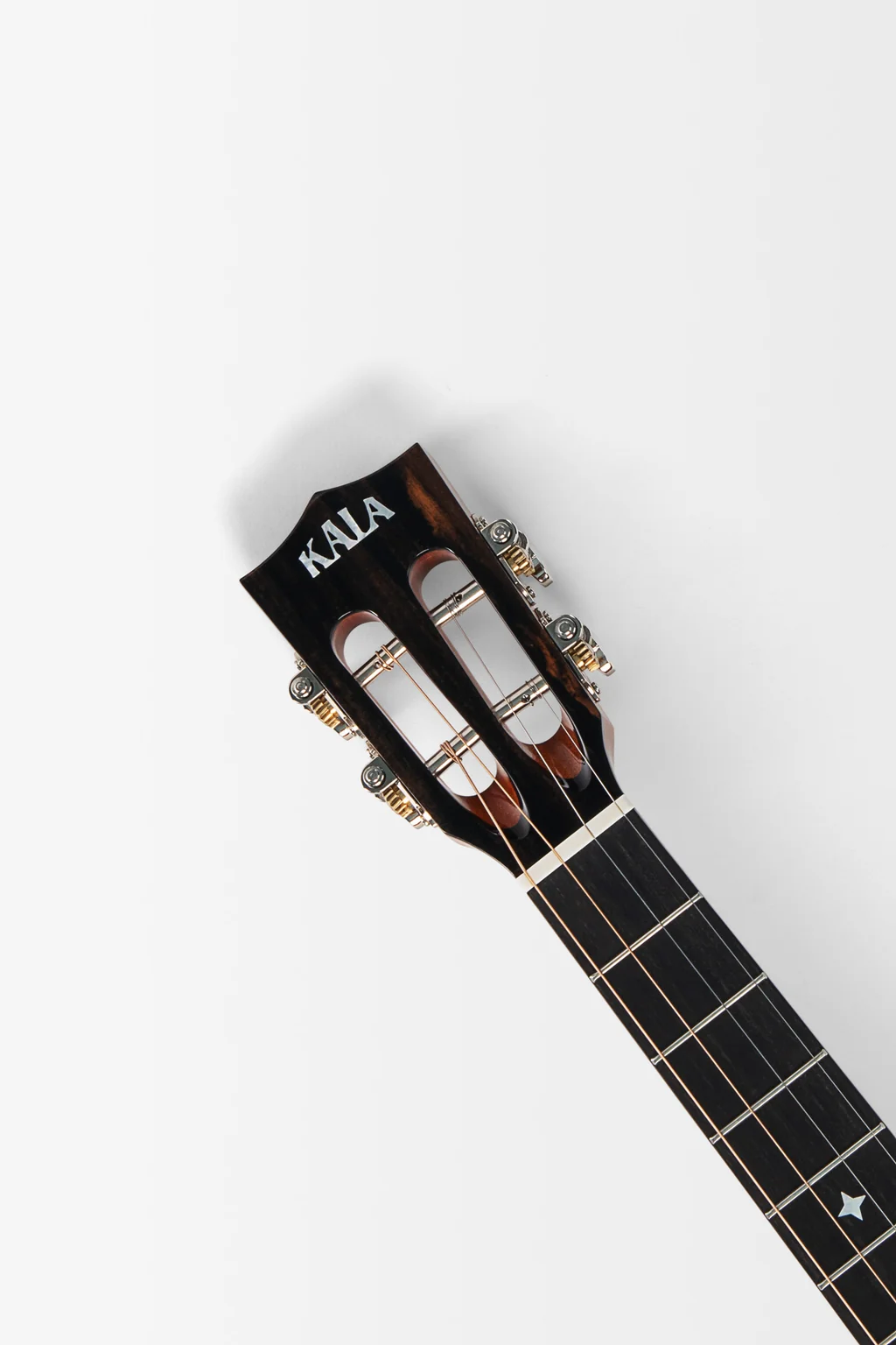 Waypoint Golden Mango Grand Baritone mit EQ und Hardcase