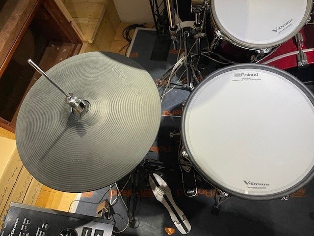 Acoustic Design V-Drums VAD 706 - Cherry Finish