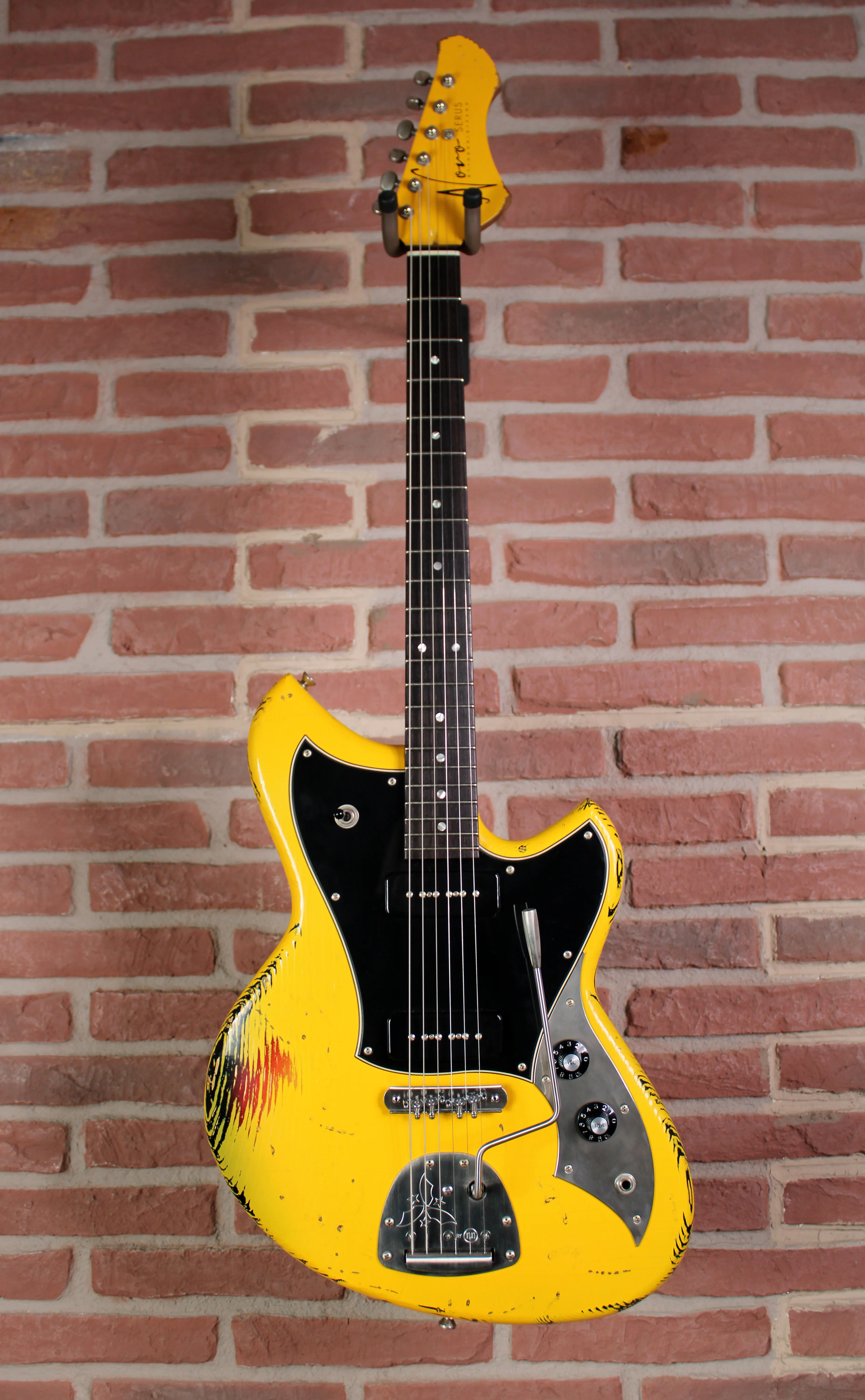 Serus J Vandalism Yellow over 64 3-Tone Burst