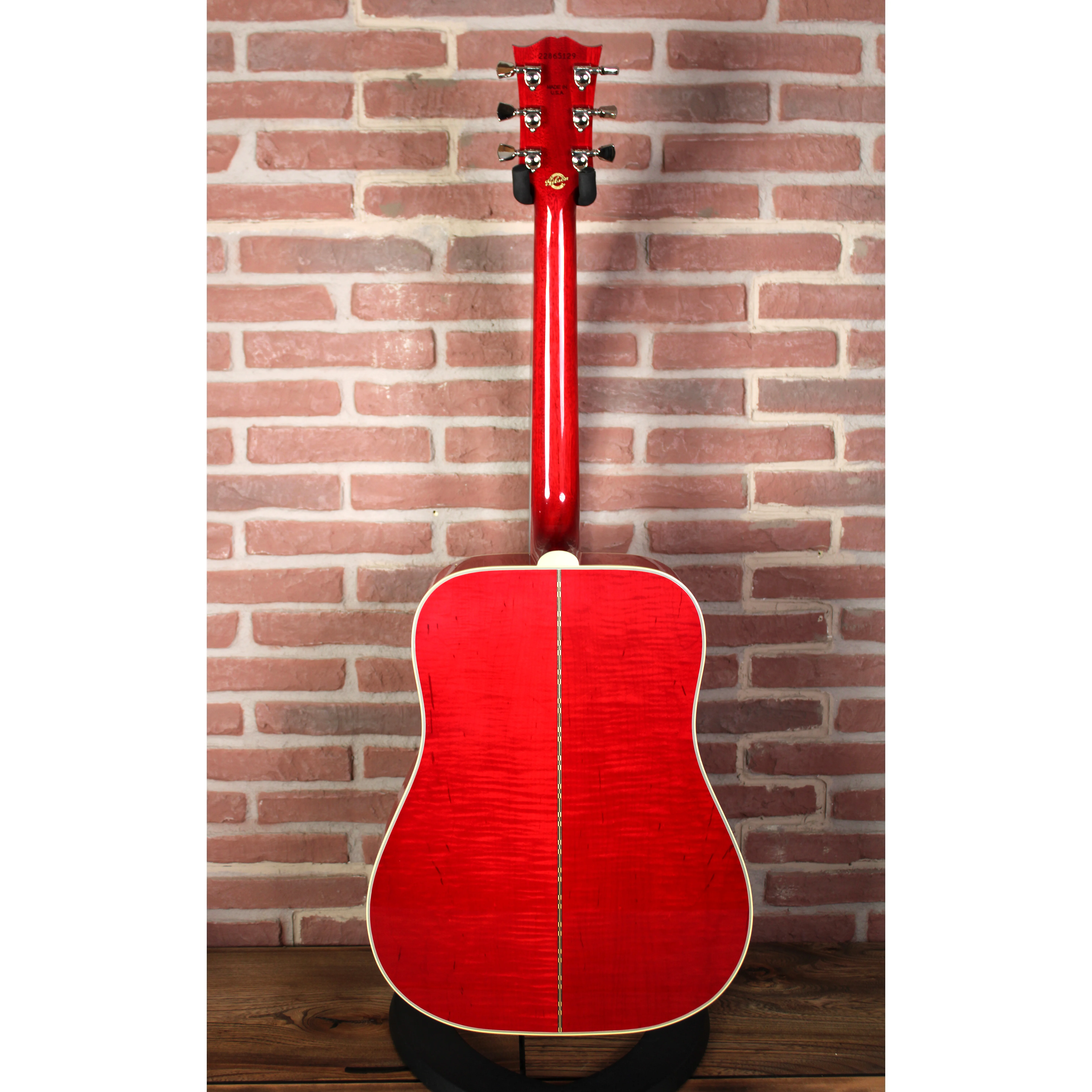 Gibson Custom M2M Dove – Double Pickguard, Vintage Cherry Sunburst Hinteransicht